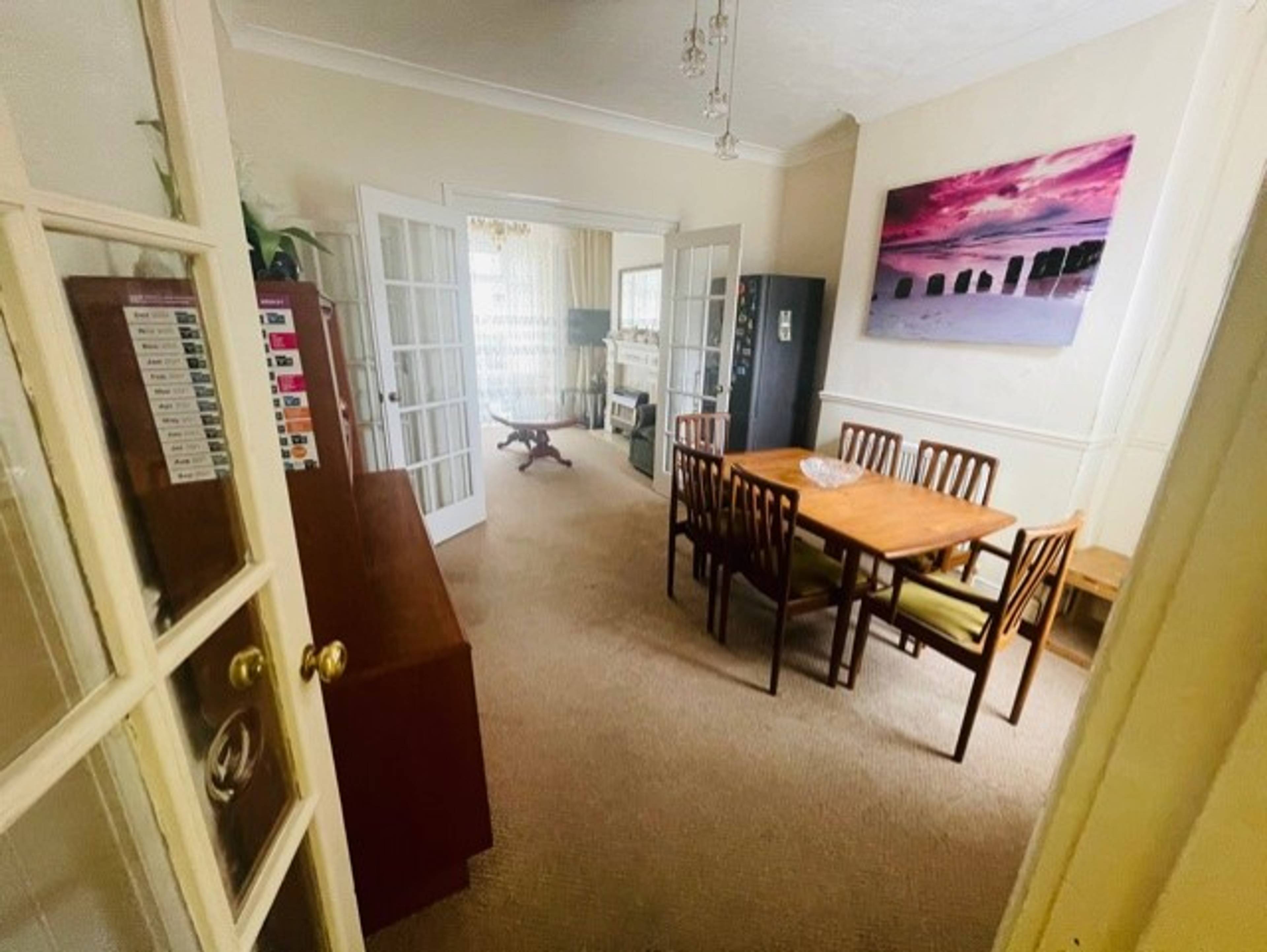 Lounge/Dining Room
