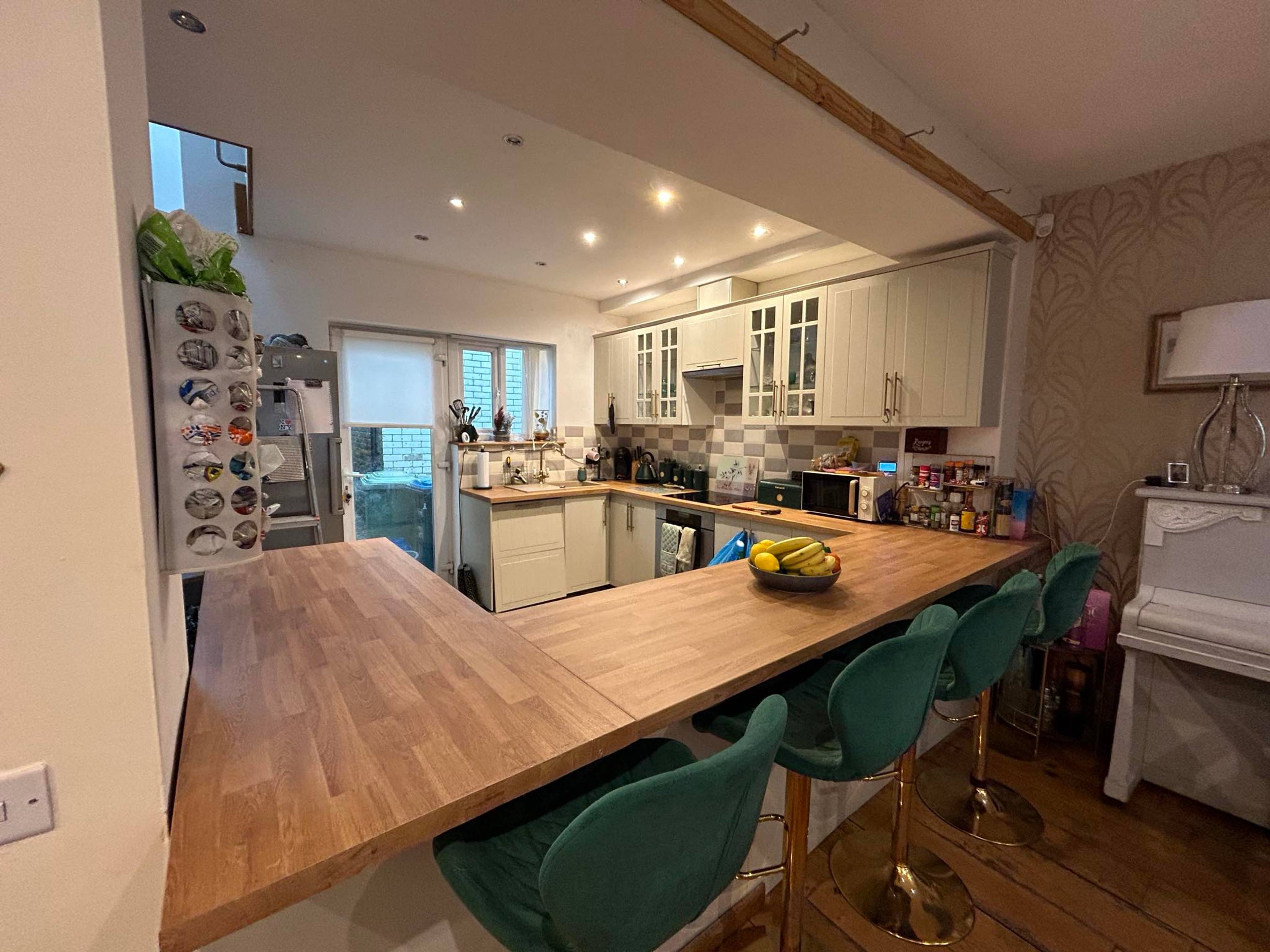 Kitchen/Breakfast