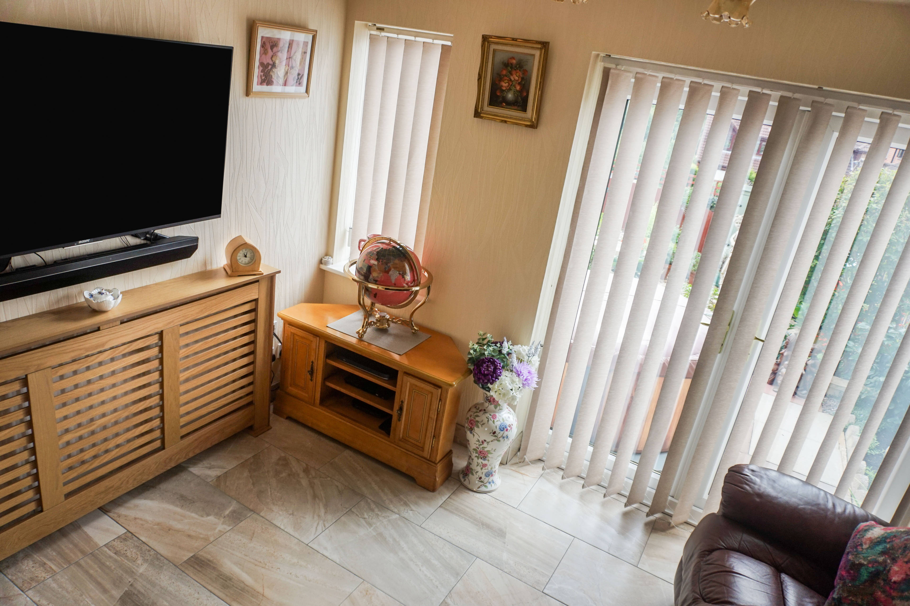 Reception/Bedroom