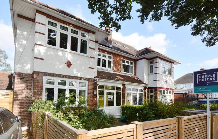 5 bedroom semi-detached house