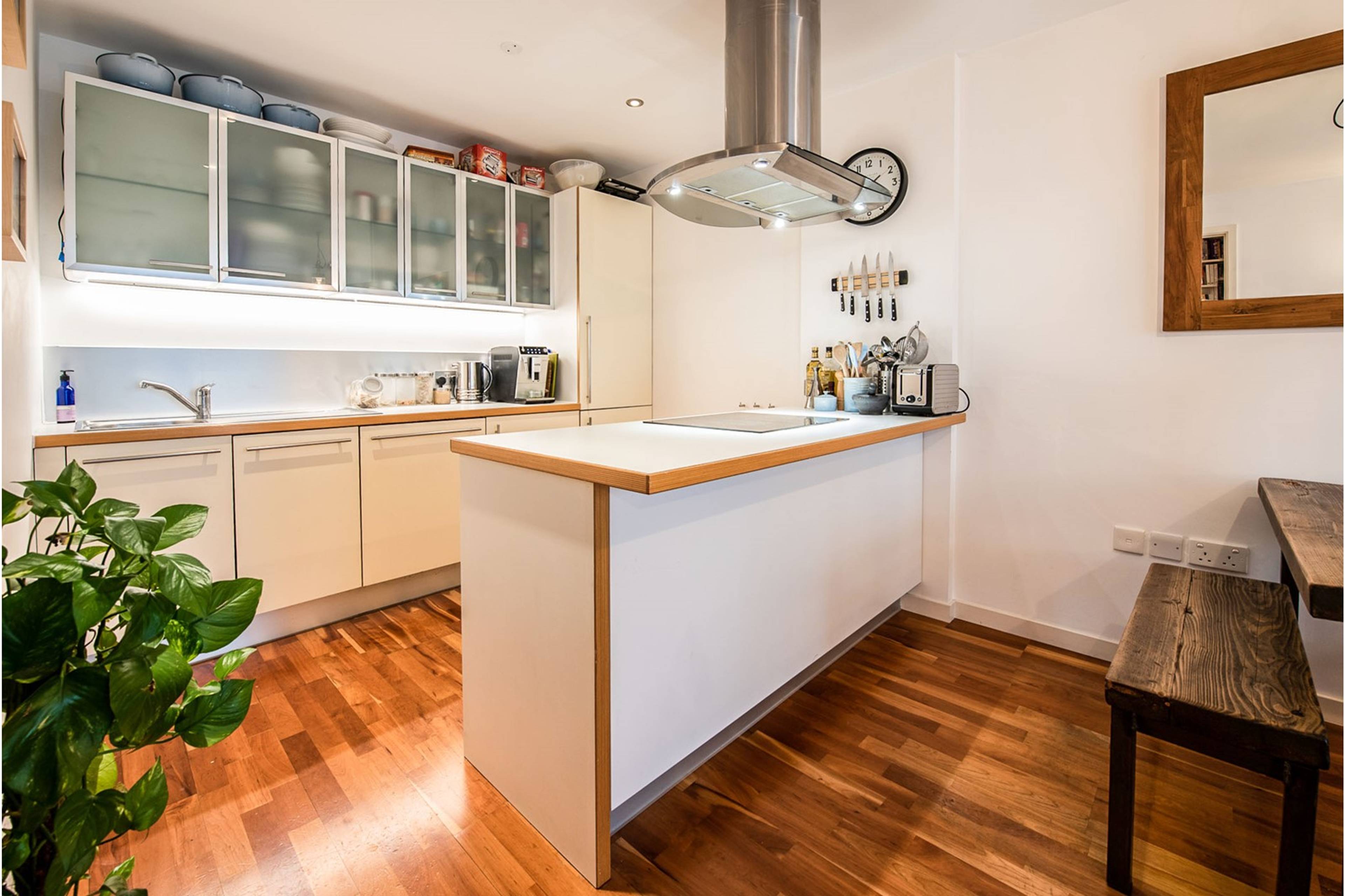 Lounge / Kitchen