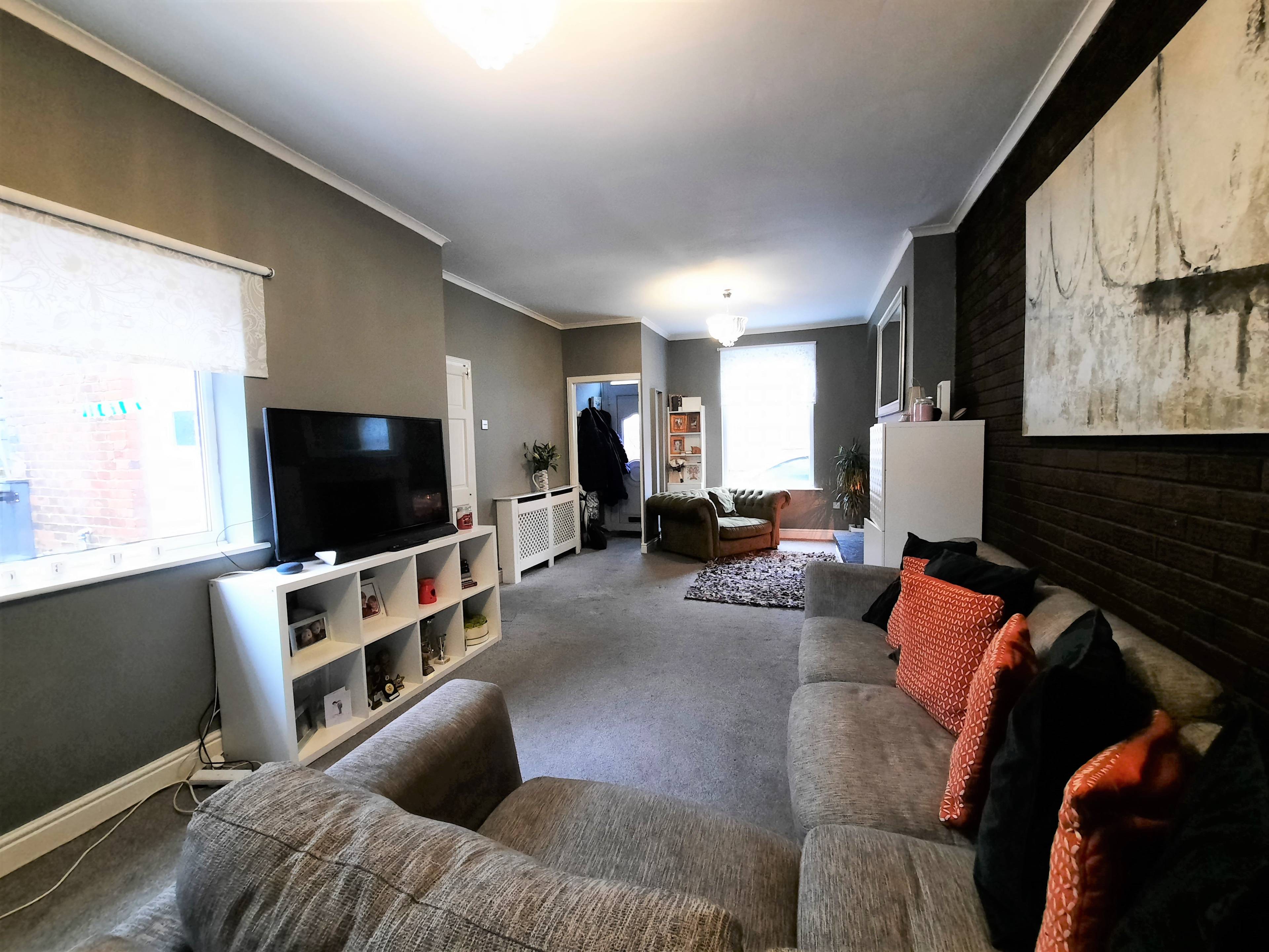 Lounge/Dining Room