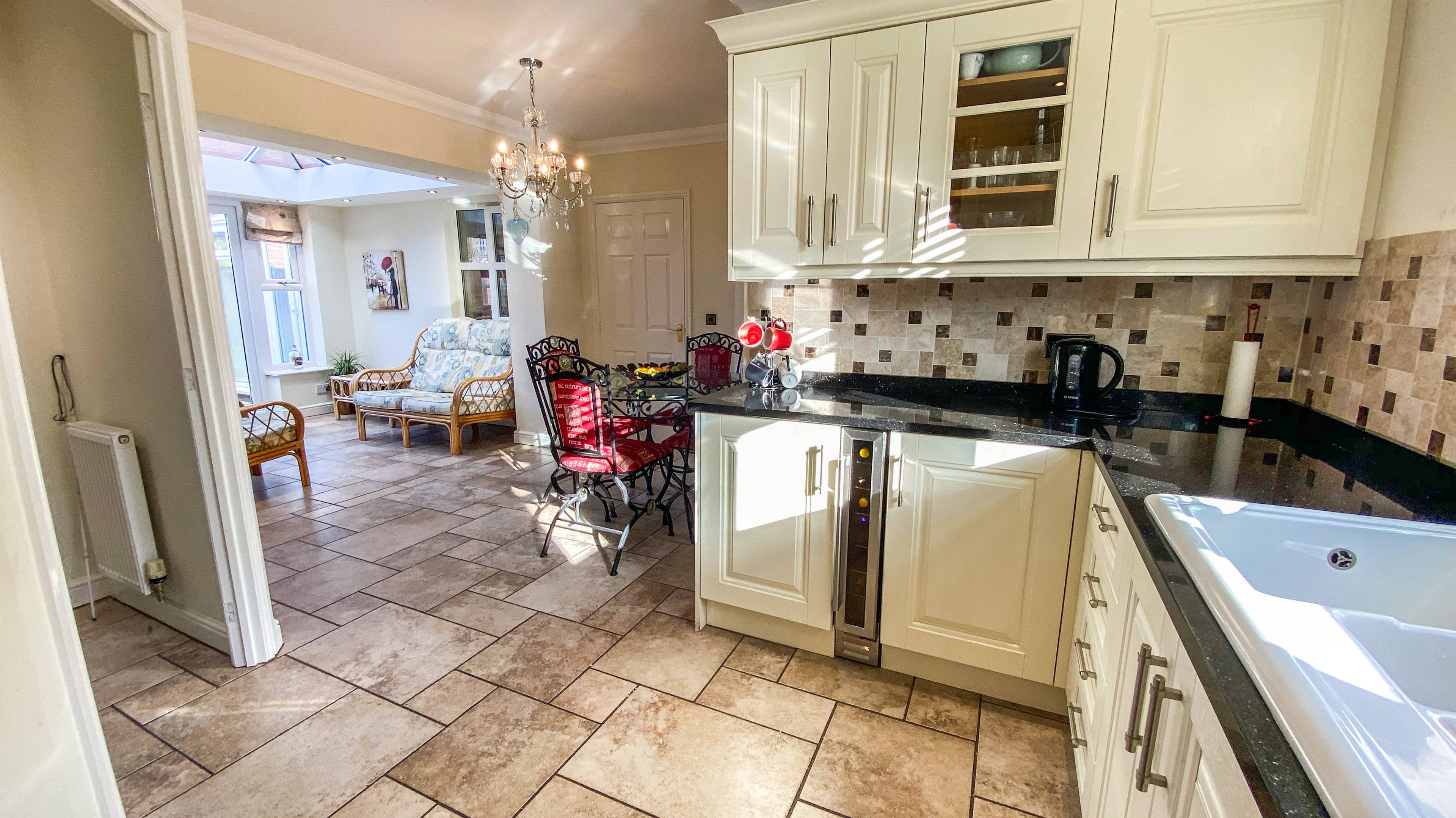 Kitchen/Breakfast