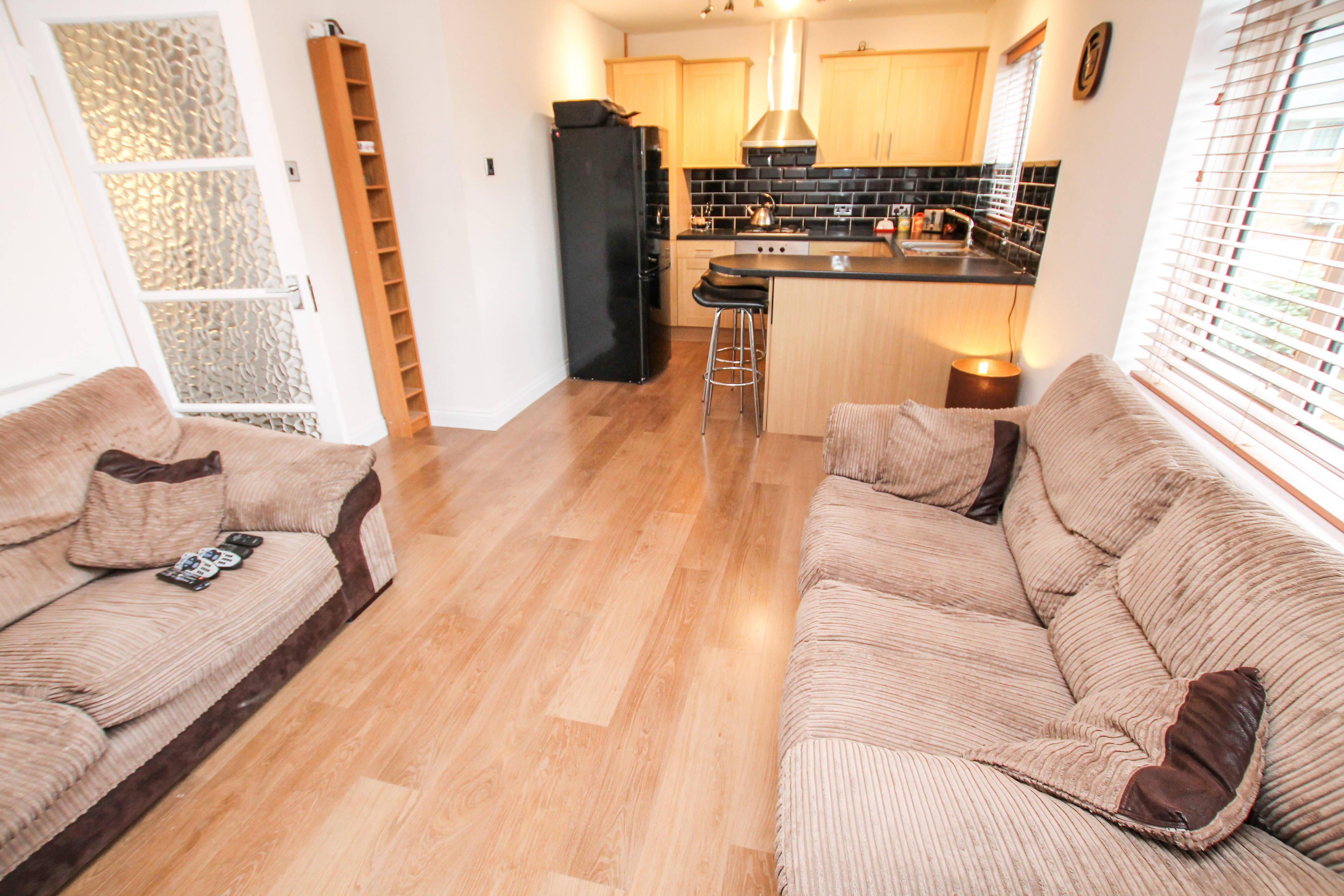 Lounge / Kitchen