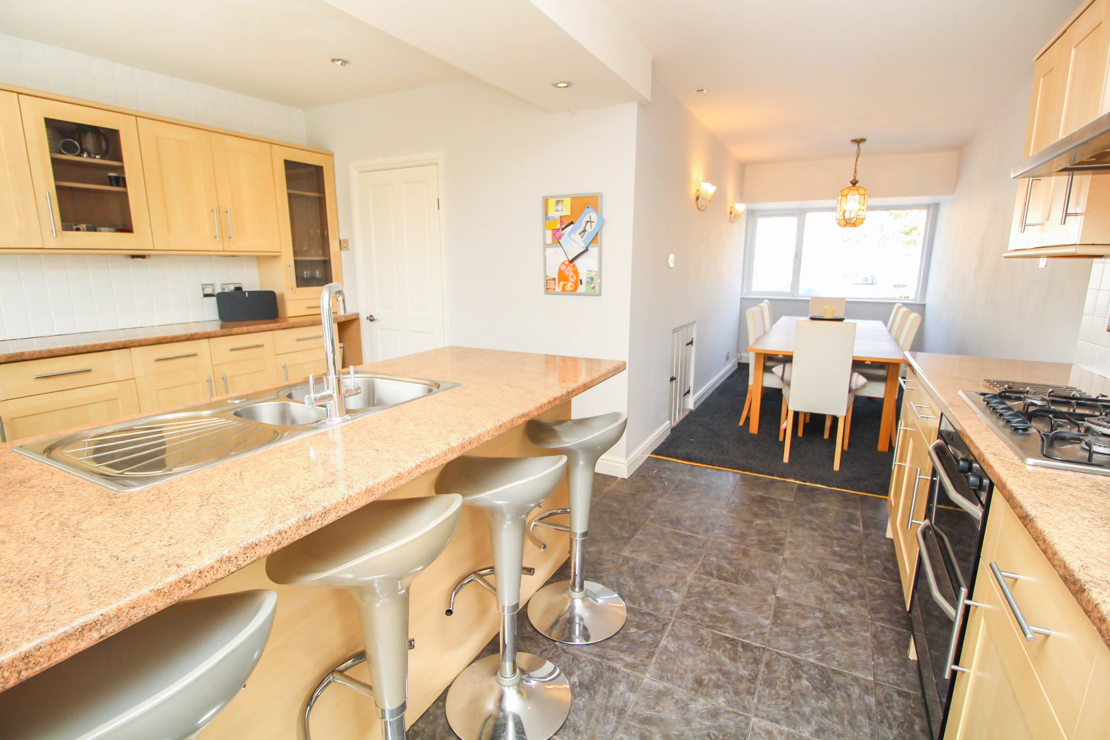 Kitchen/Dining Room