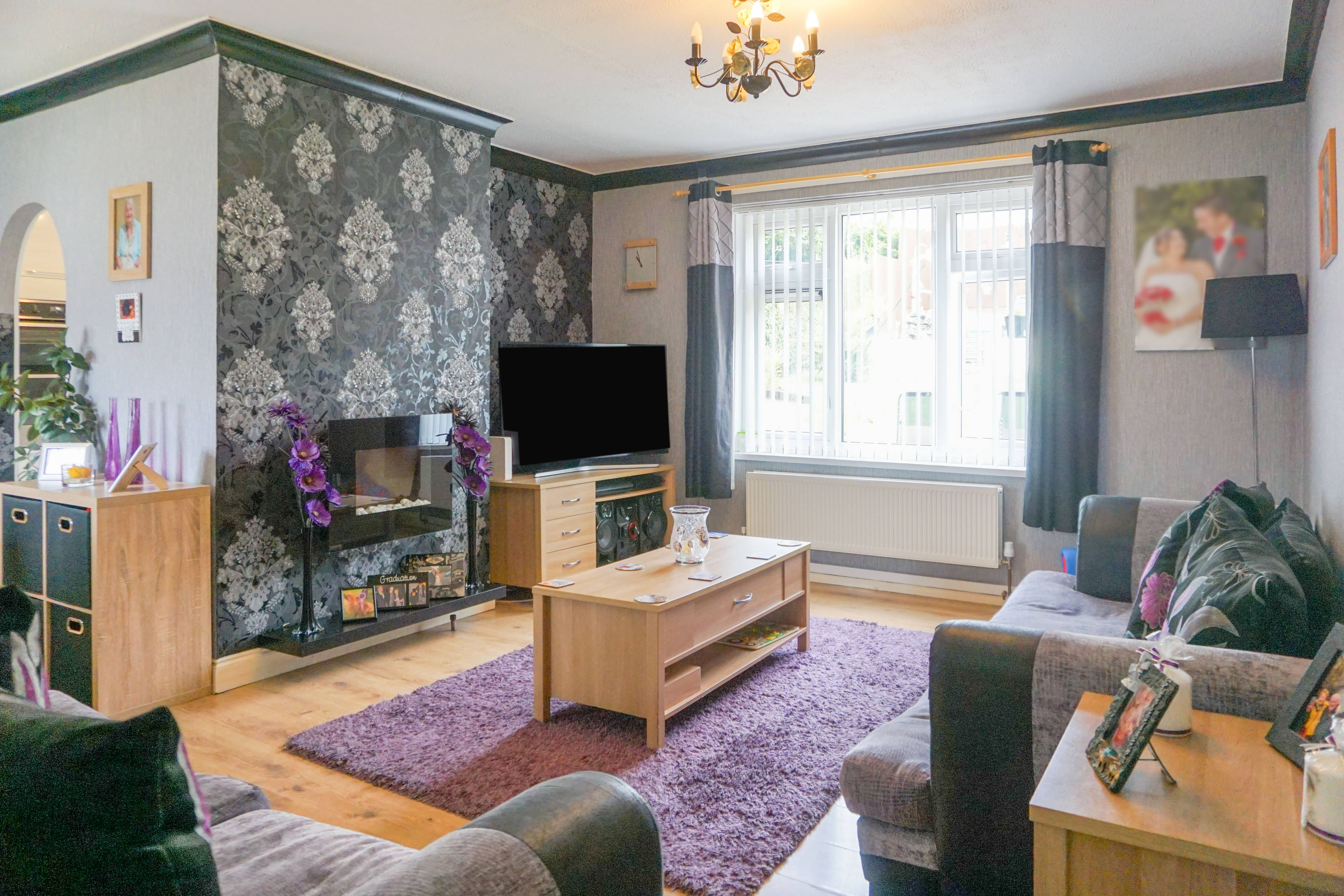 Lounge/Dining Room