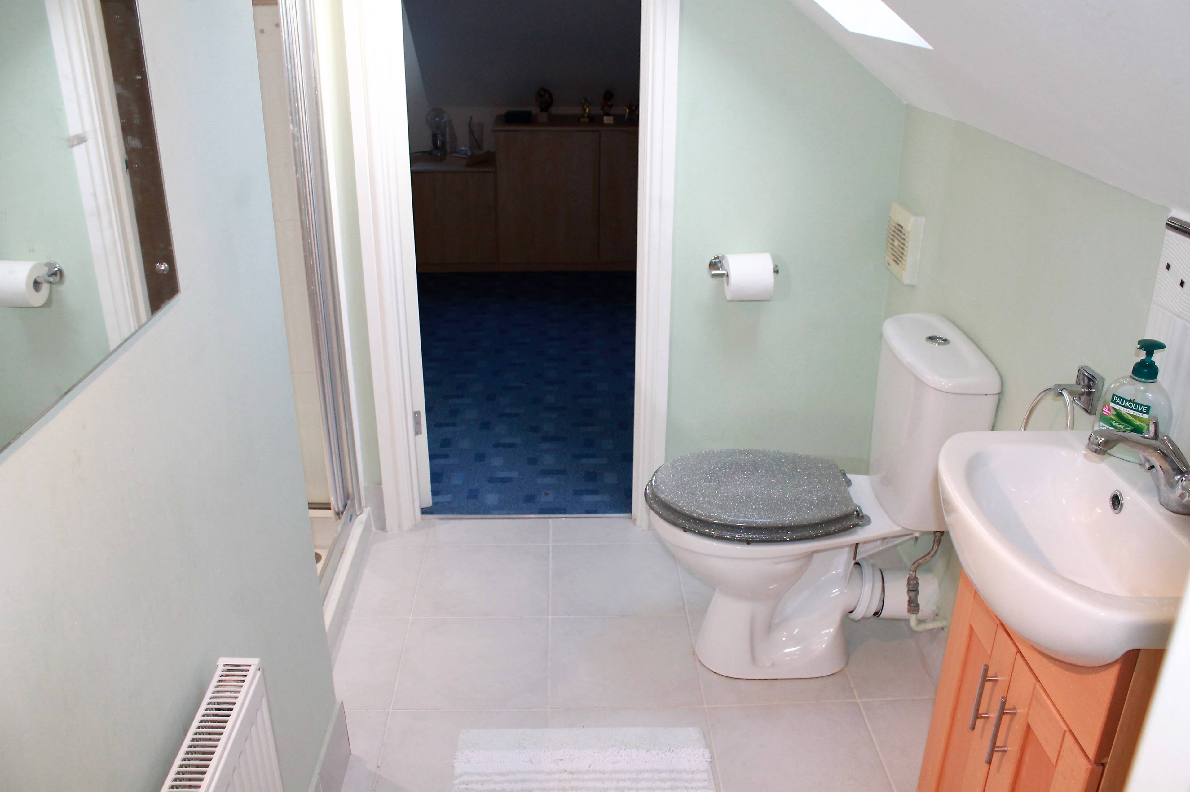 Jack & Jill En-suite