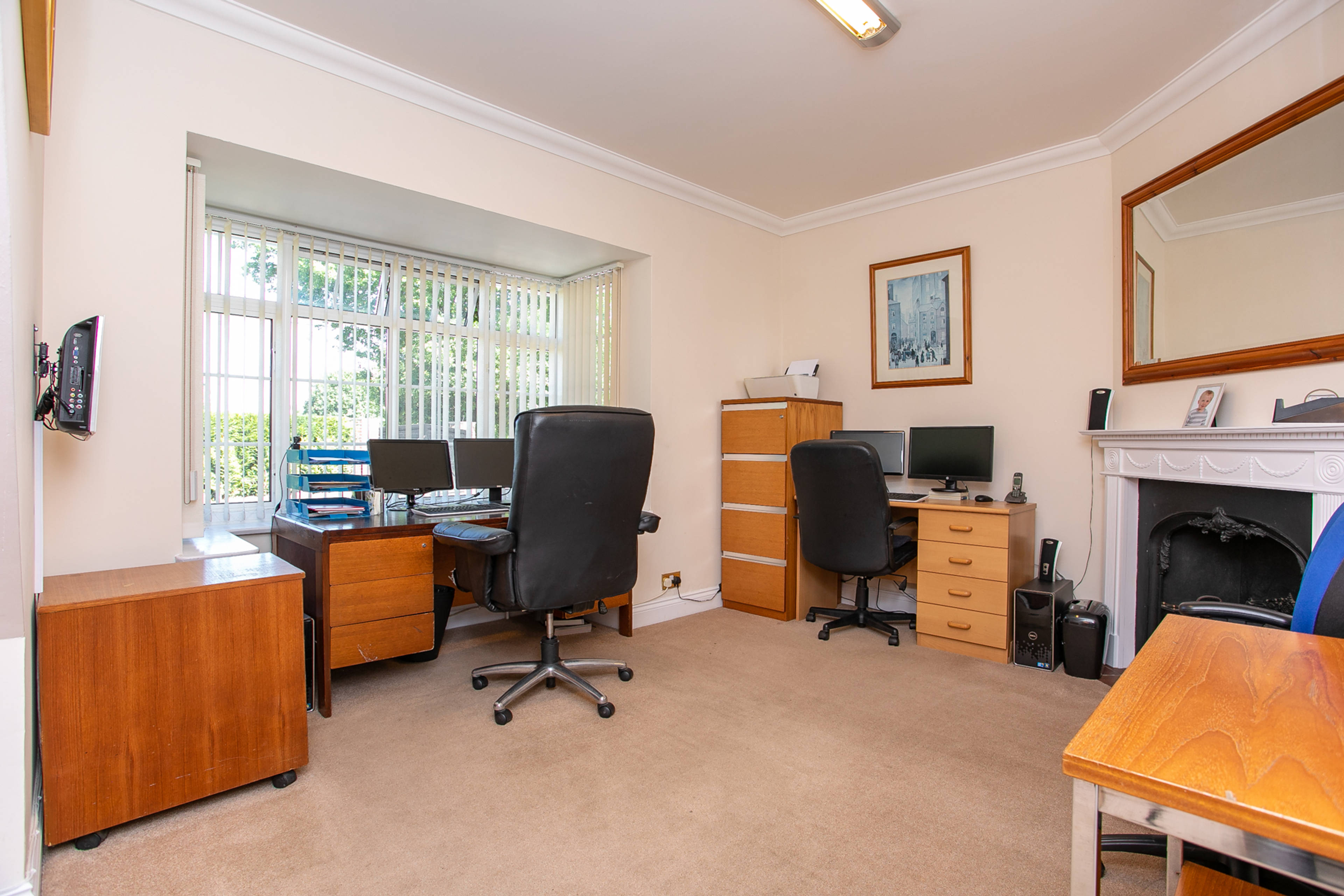 Office / Bed' Five