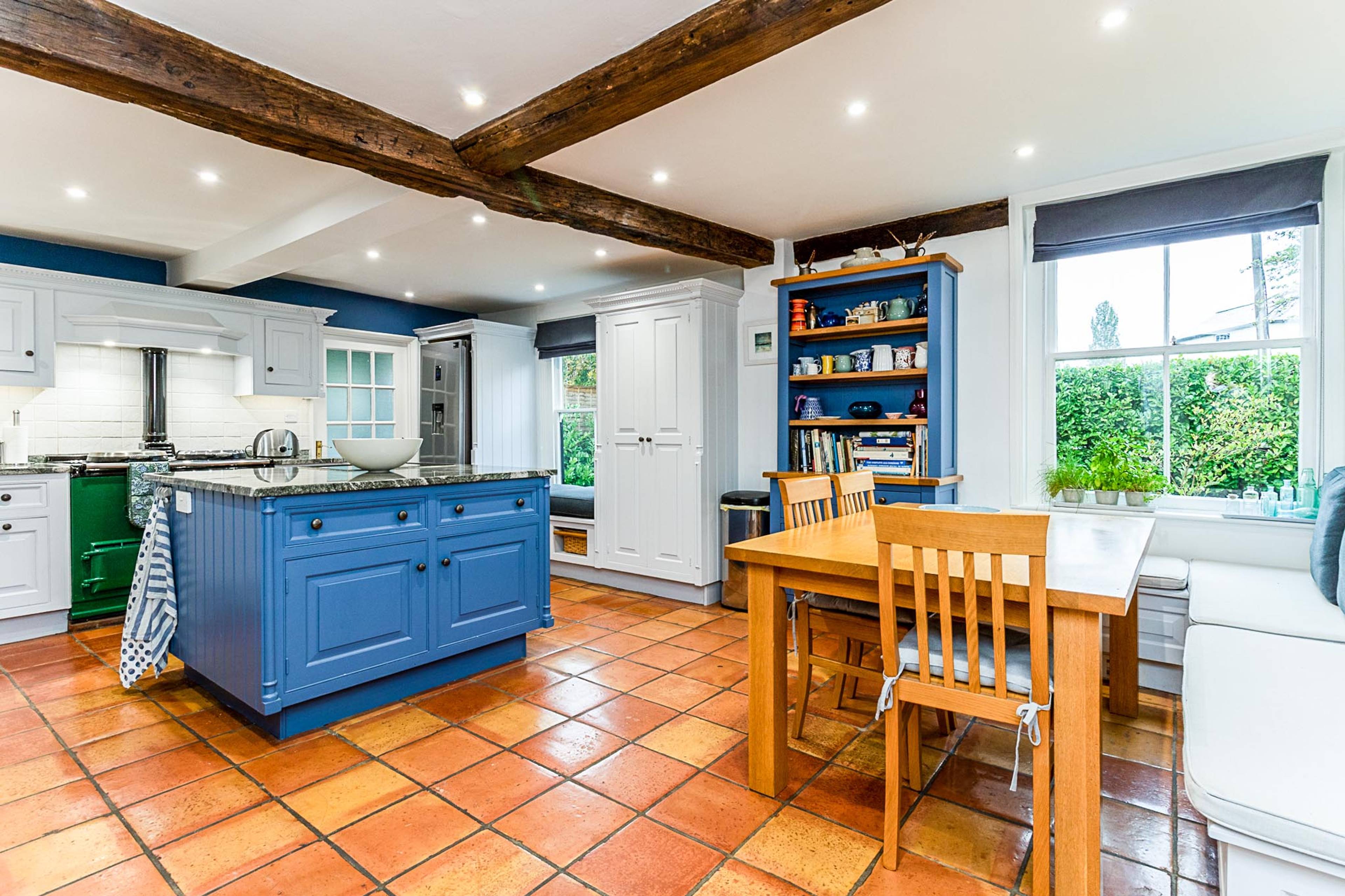 Kitchen/Breakfast
