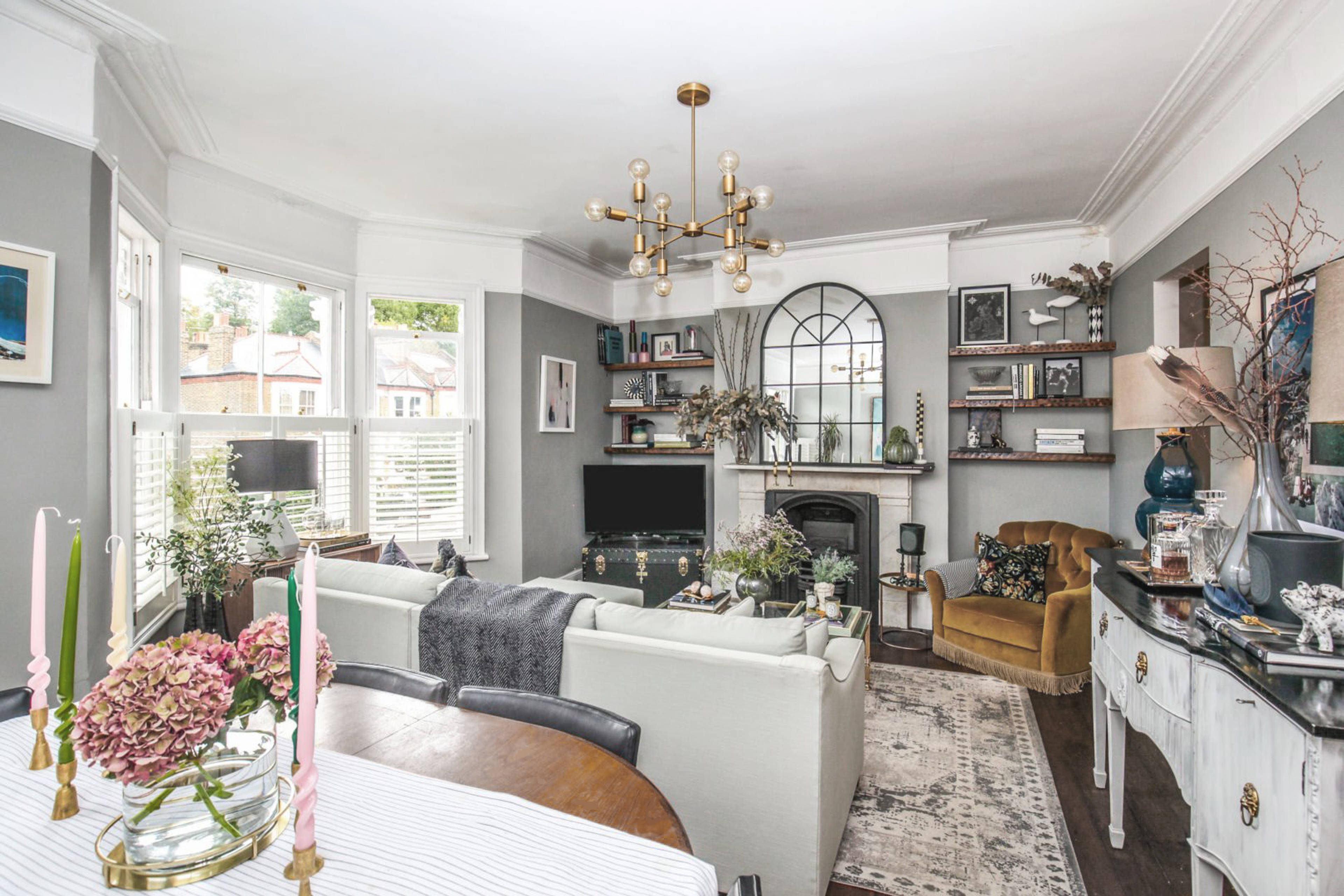 Lounge/Dining Room