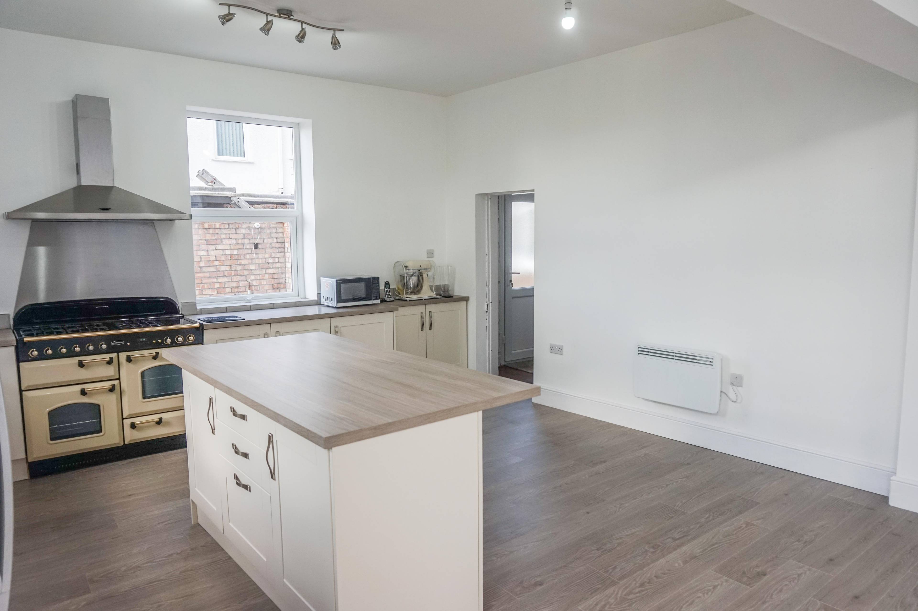 Kitchen/Family Room