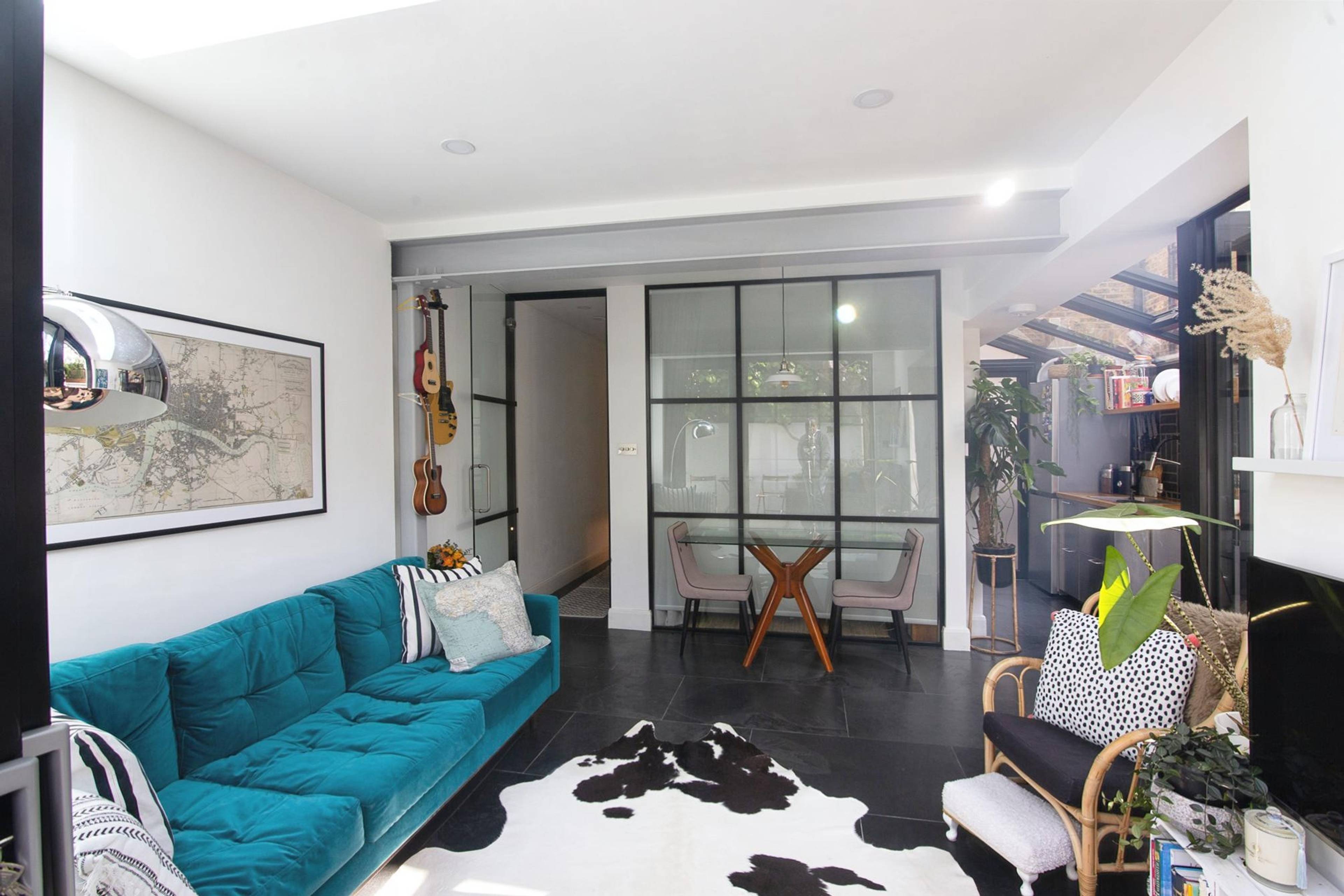 Lounge / Kitchen