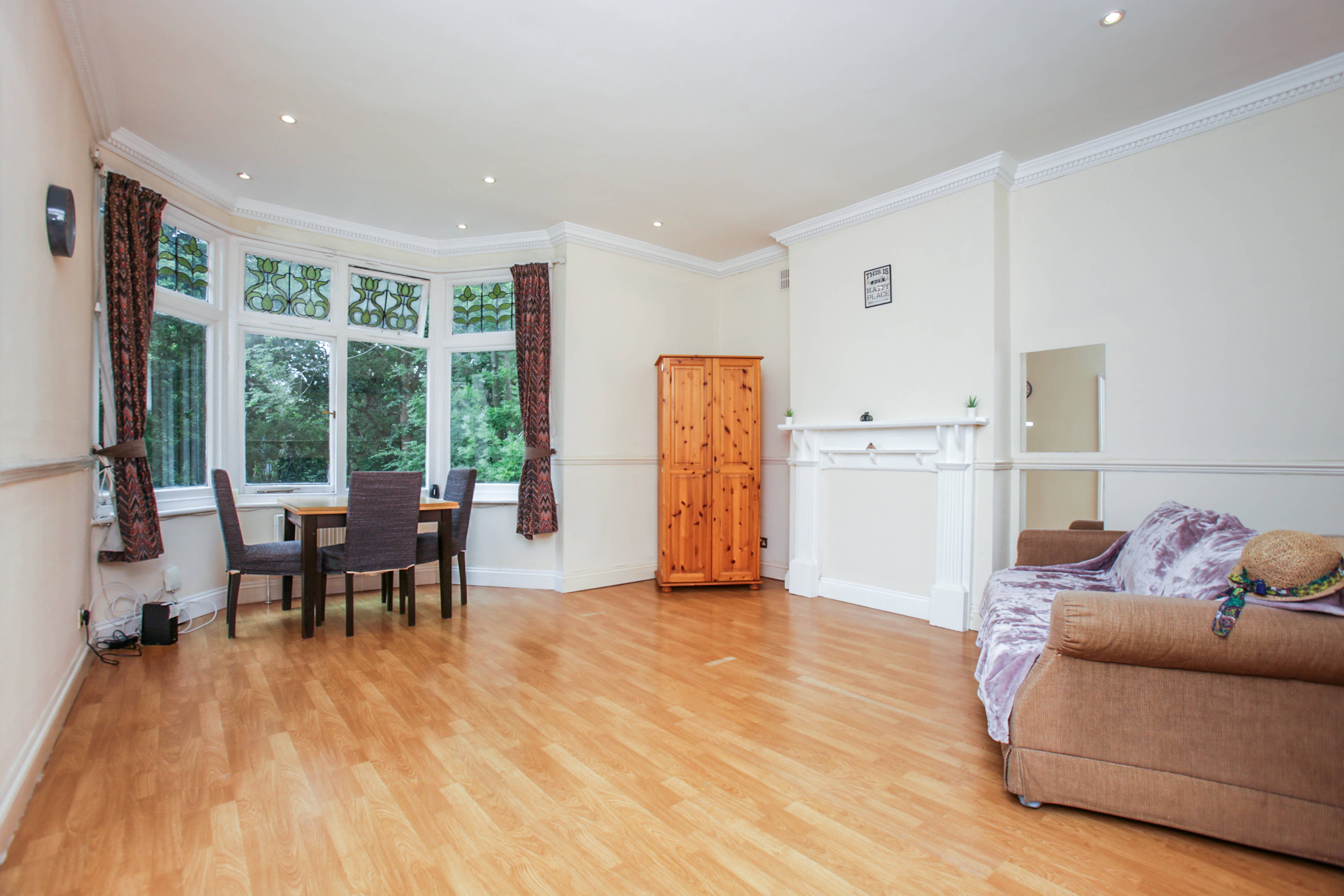 Bedroom/Lounge