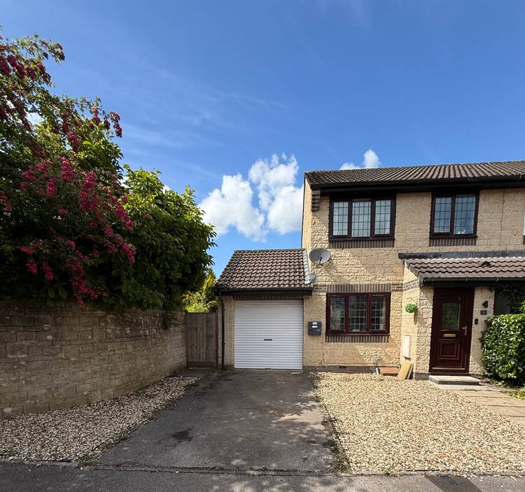 3 bedroom semi-detached house