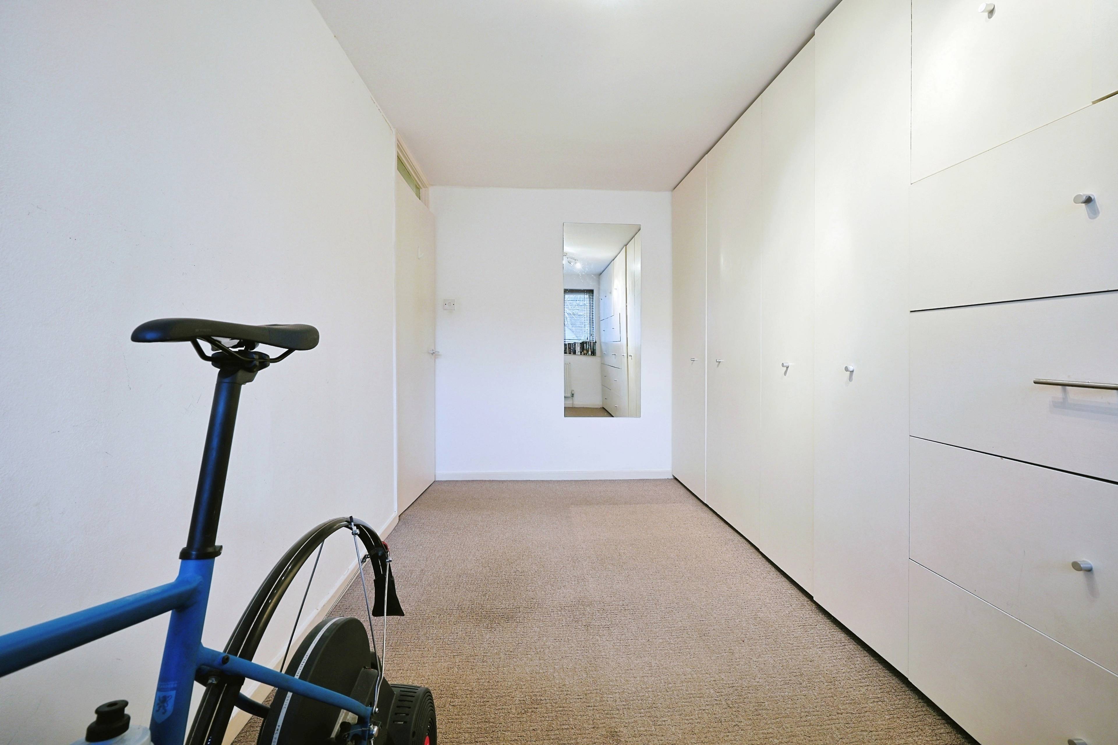 Dressing Room/ Bed 2