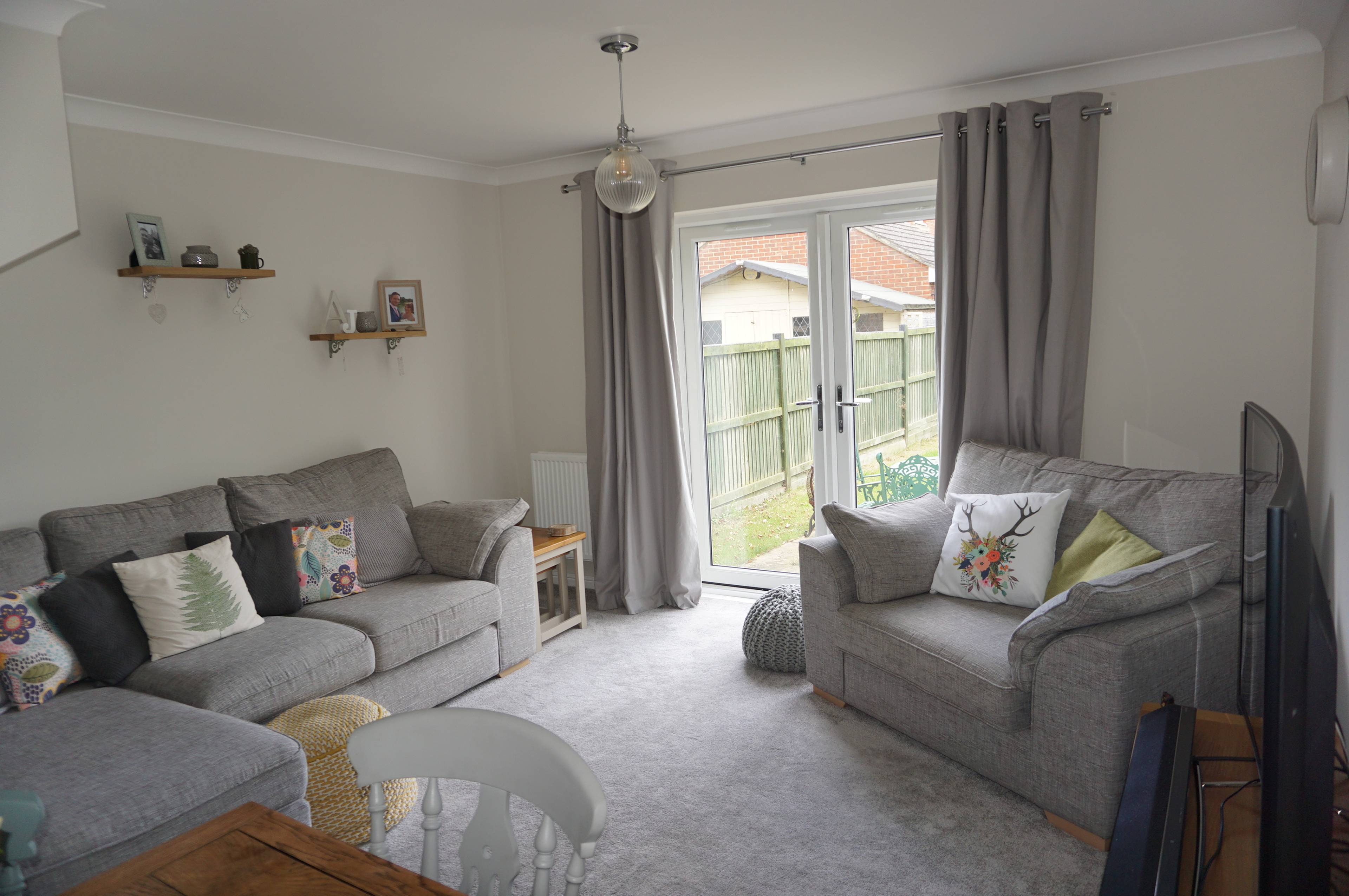 Lounge/Dining Room
