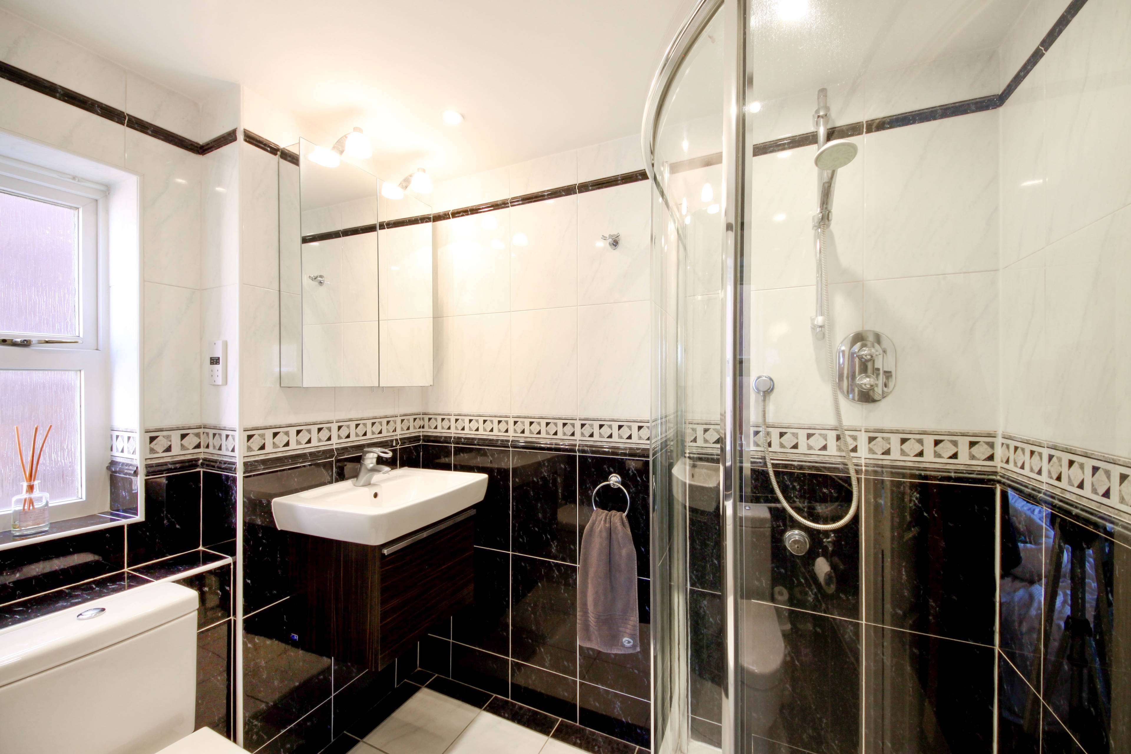 Master En-suite