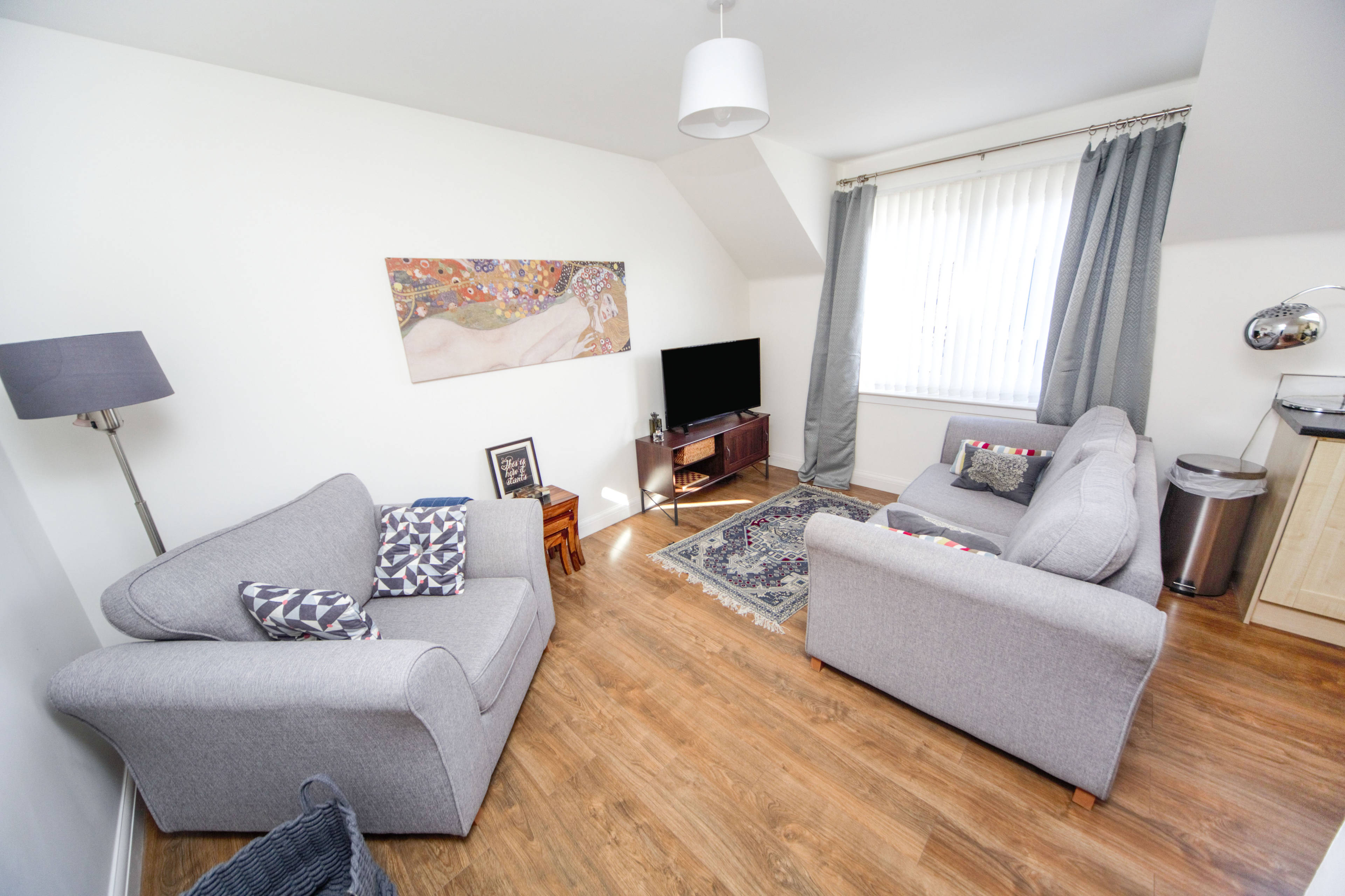 Lounge / Kitchen