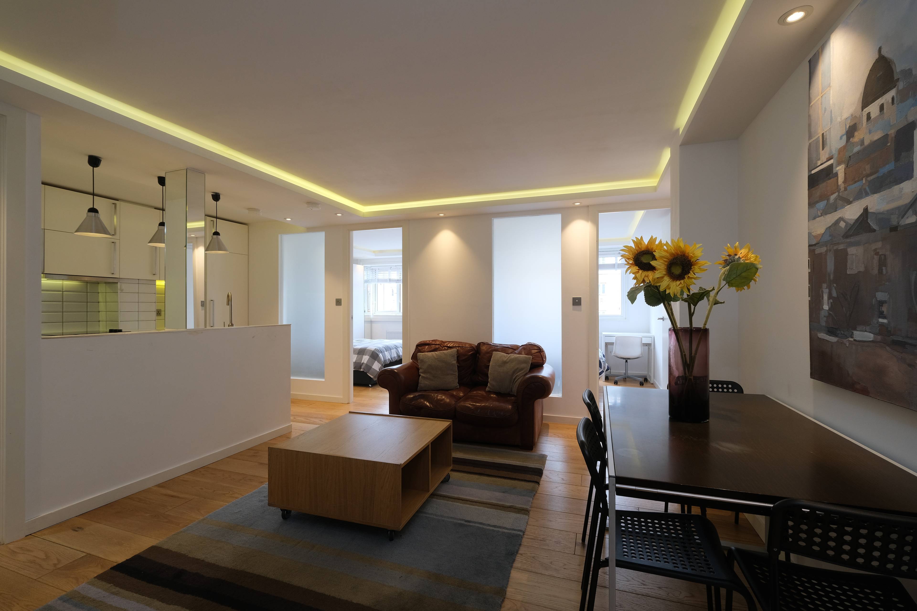 Lounge / Kitchen