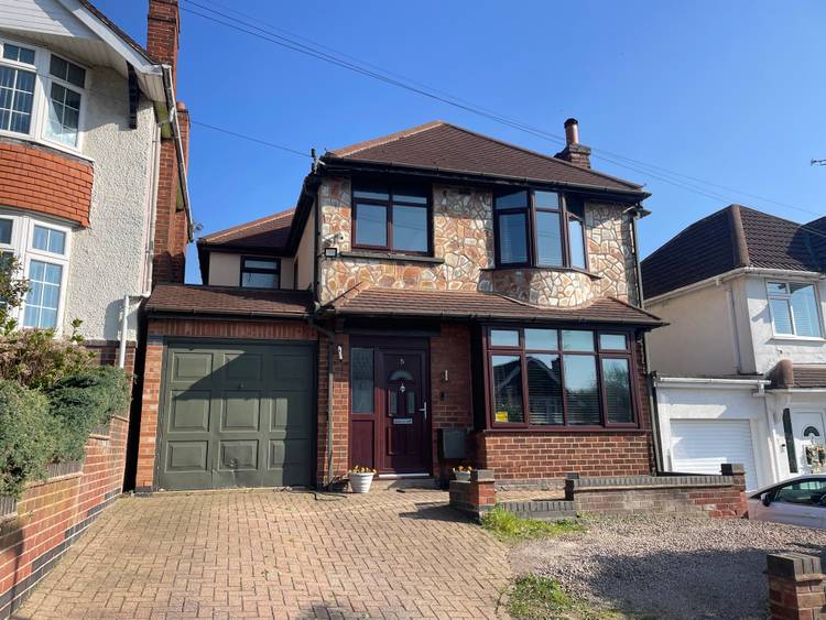 4 bedroom detached house