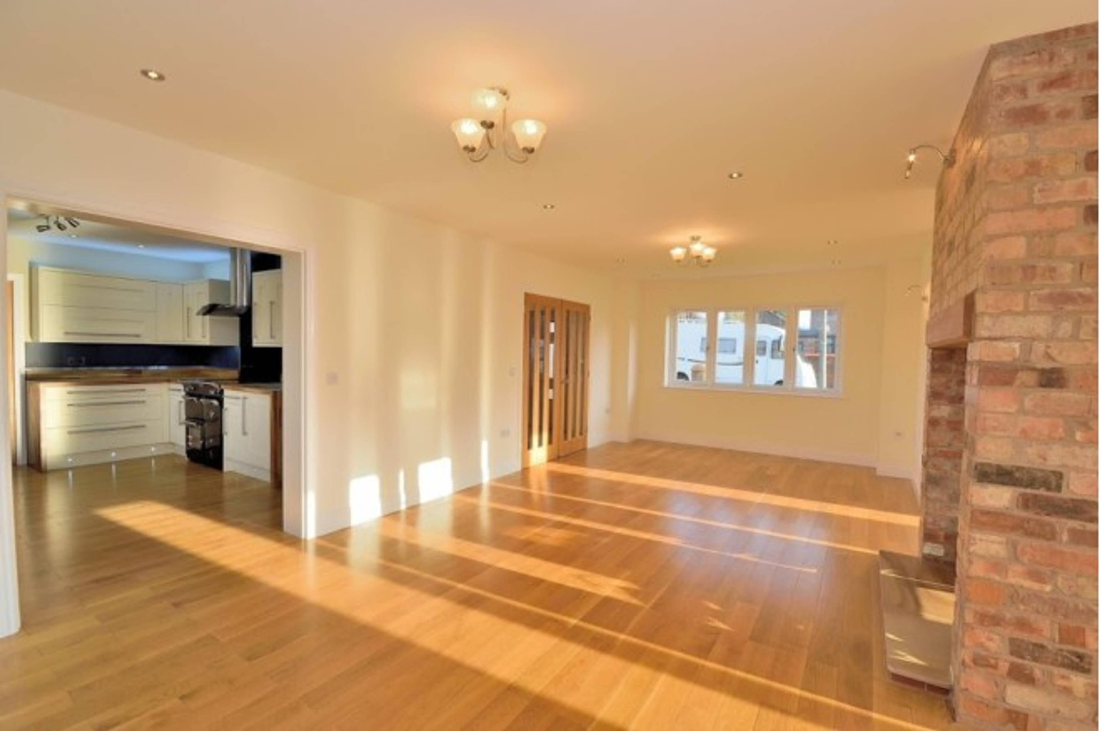 Lounge / Kitchen