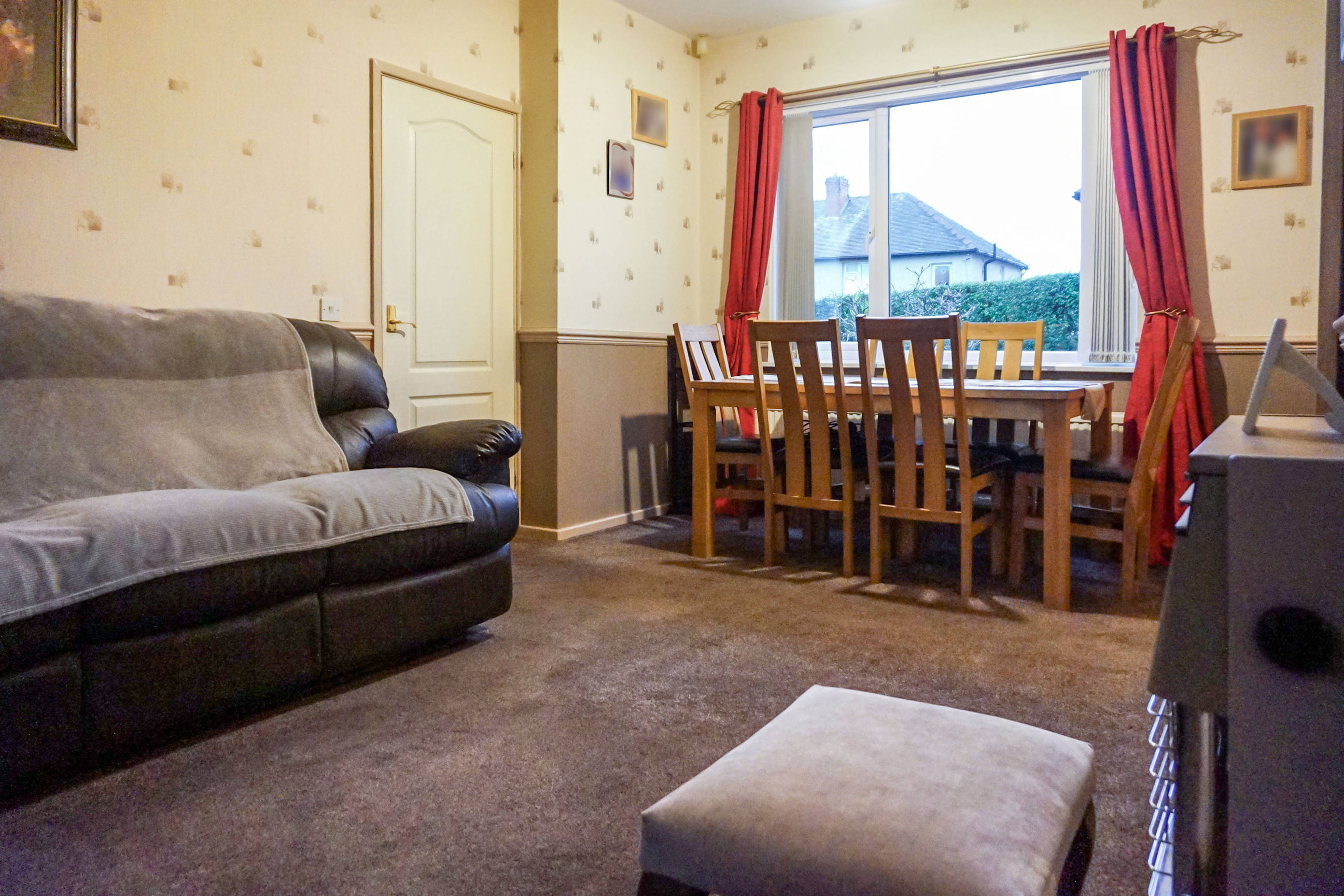 Lounge/Dining Room
