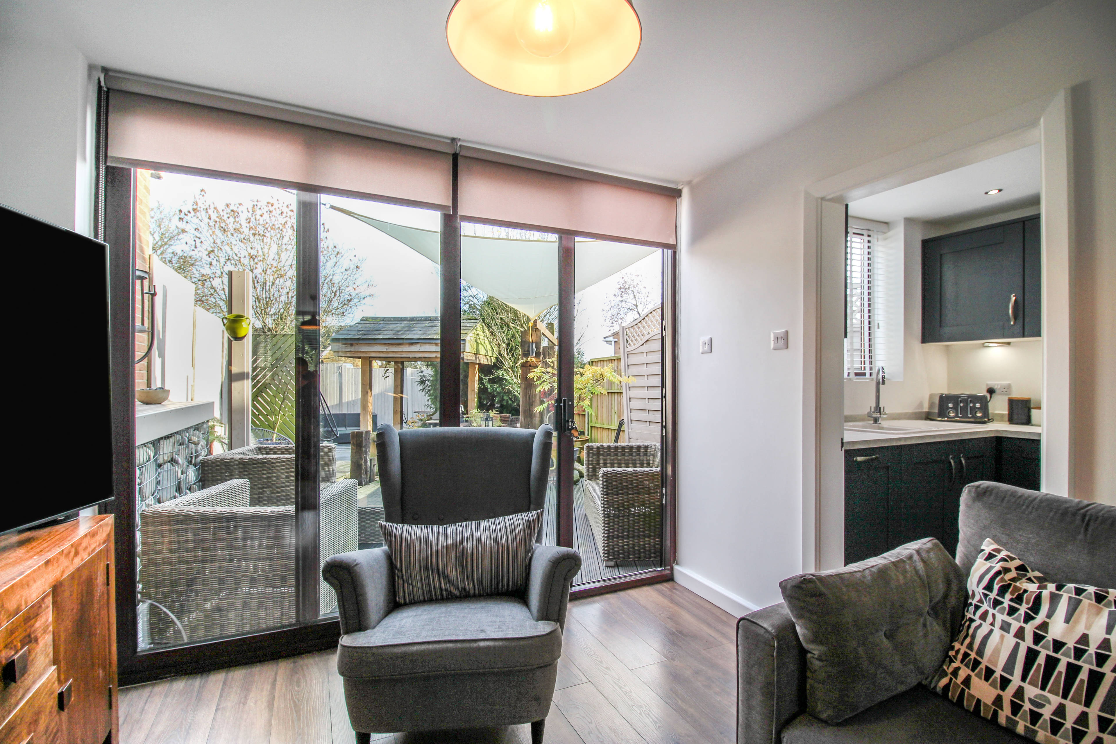 Lounge/Dining Room