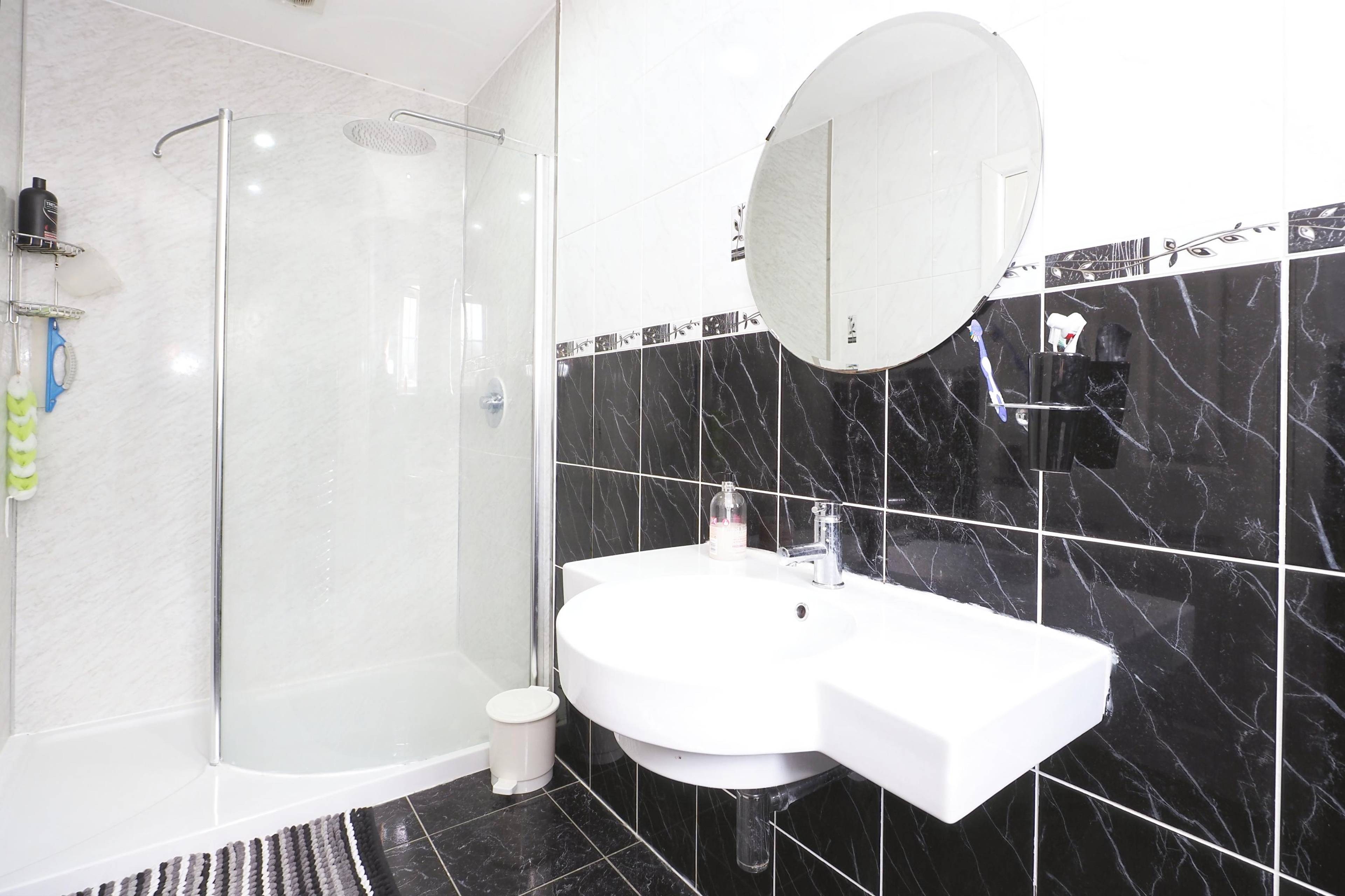 En-suite One