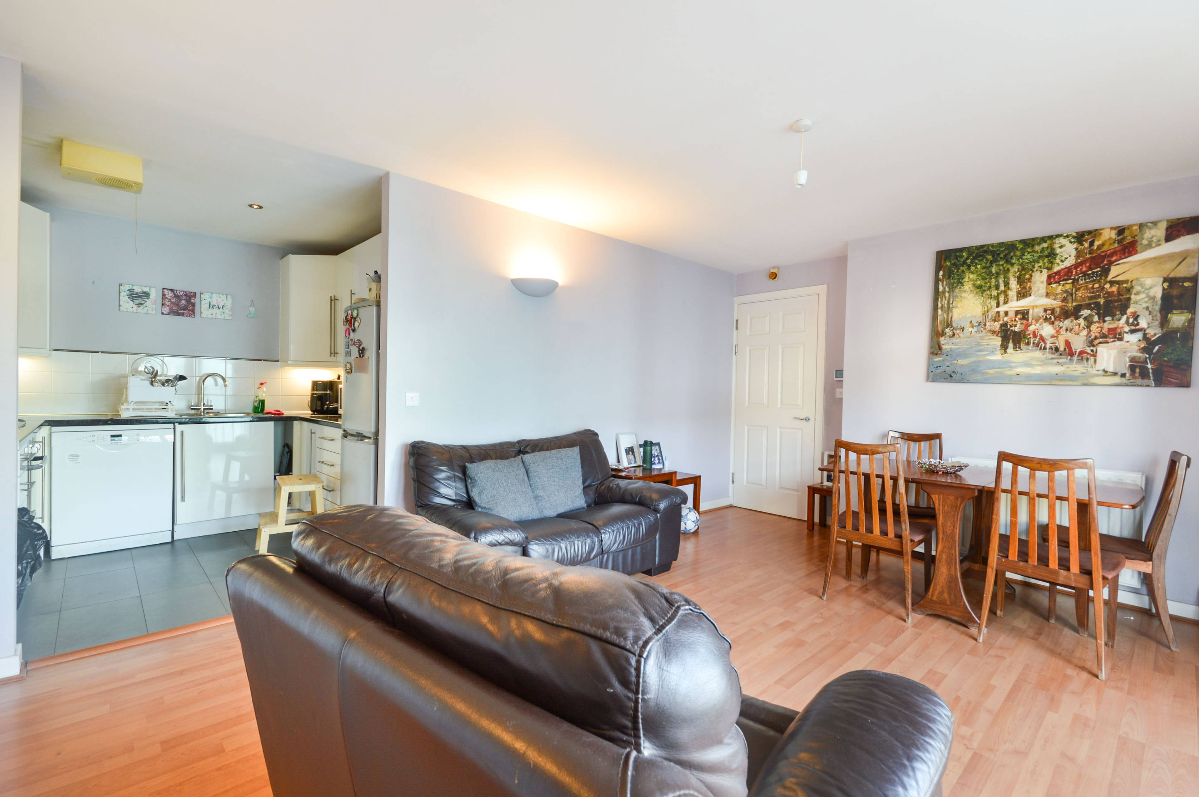 Lounge/Dining Room