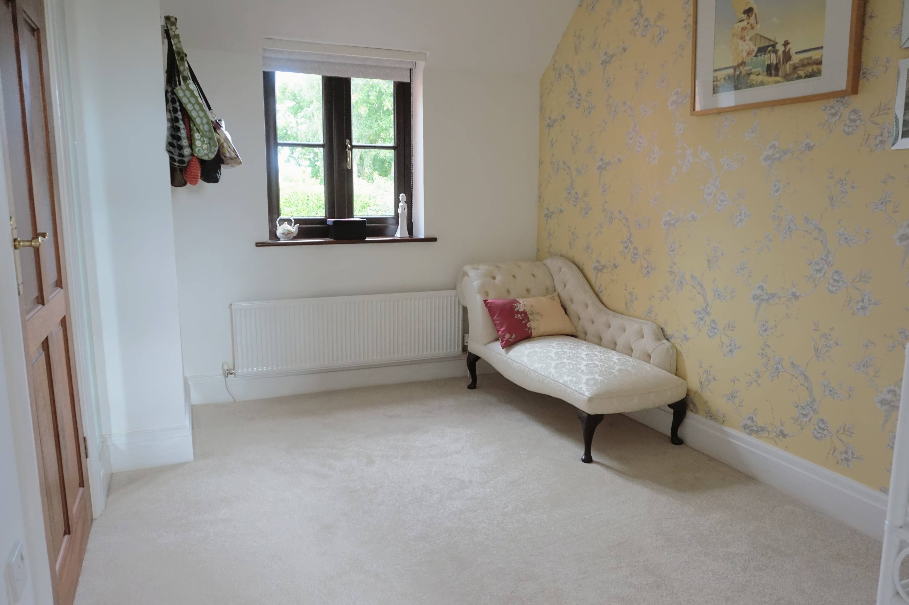 Dressing Room/ Bed 2