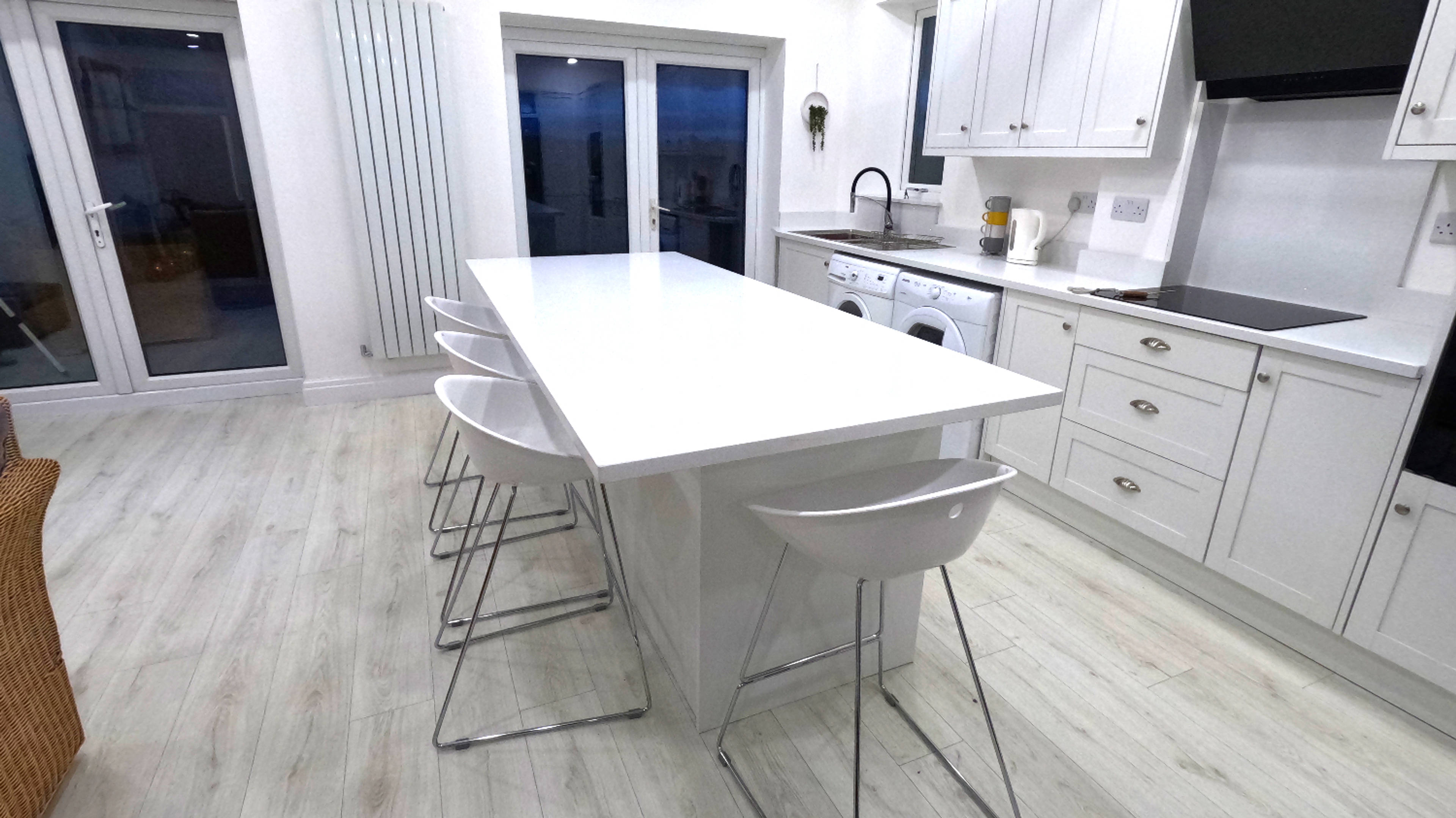 Kitchen/Breakfast