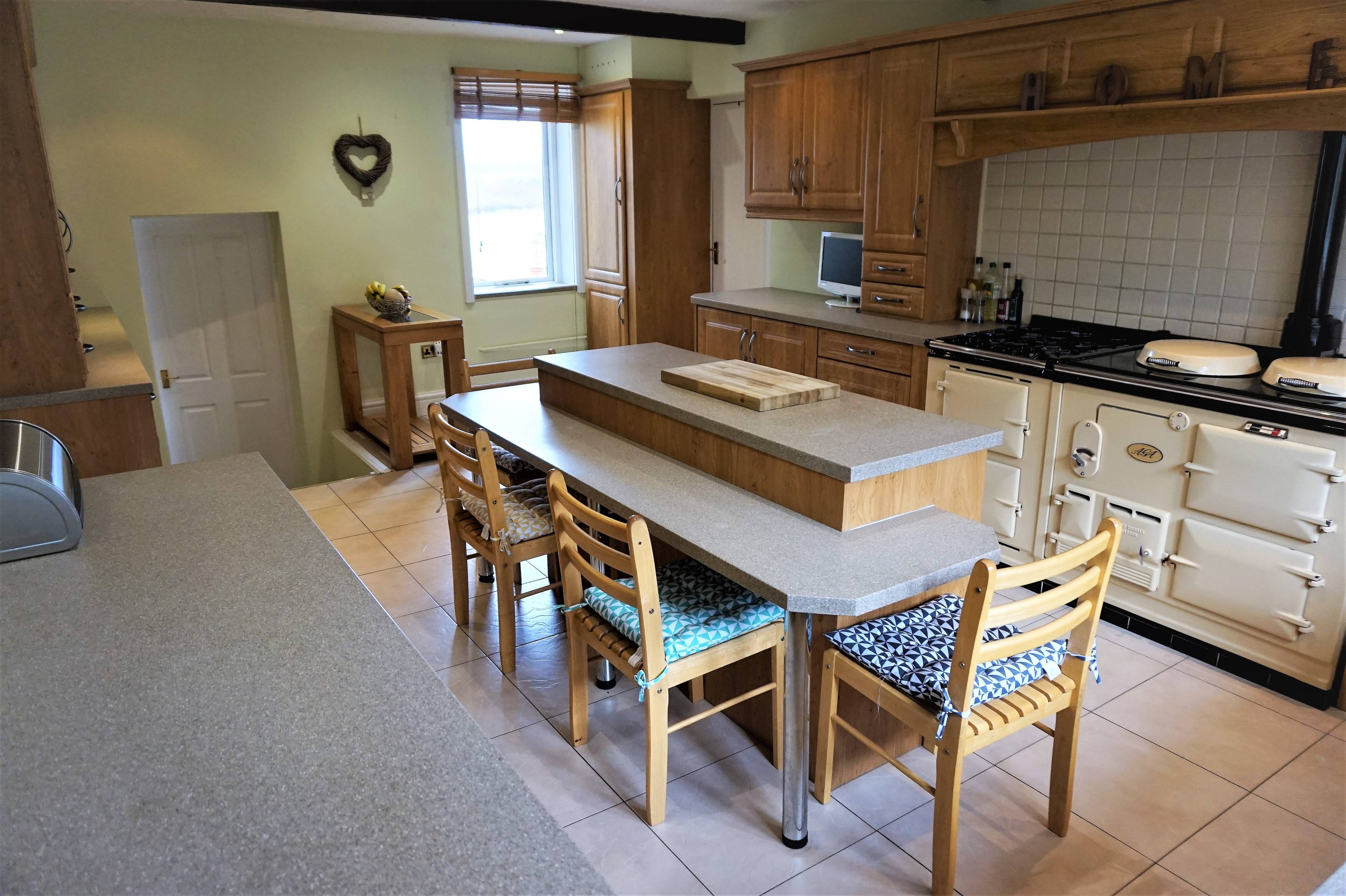 Kitchen / Breakfast