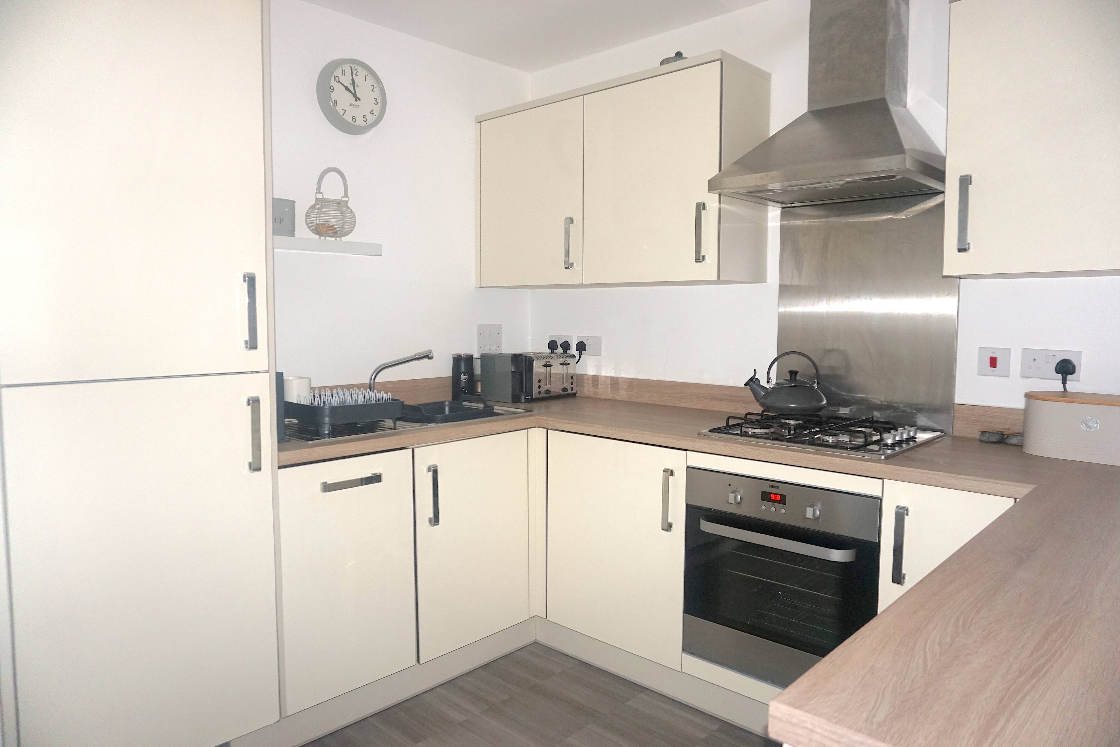 Lounge / Kitchen
