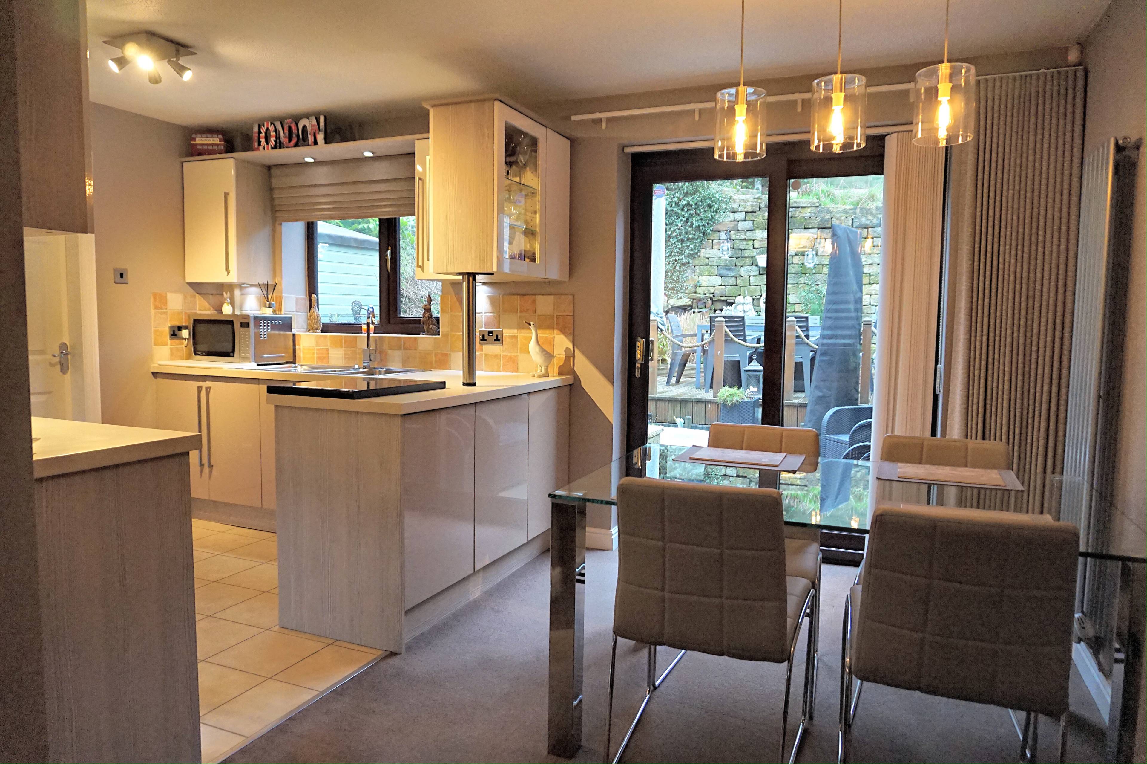 Kitchen/Dining Room