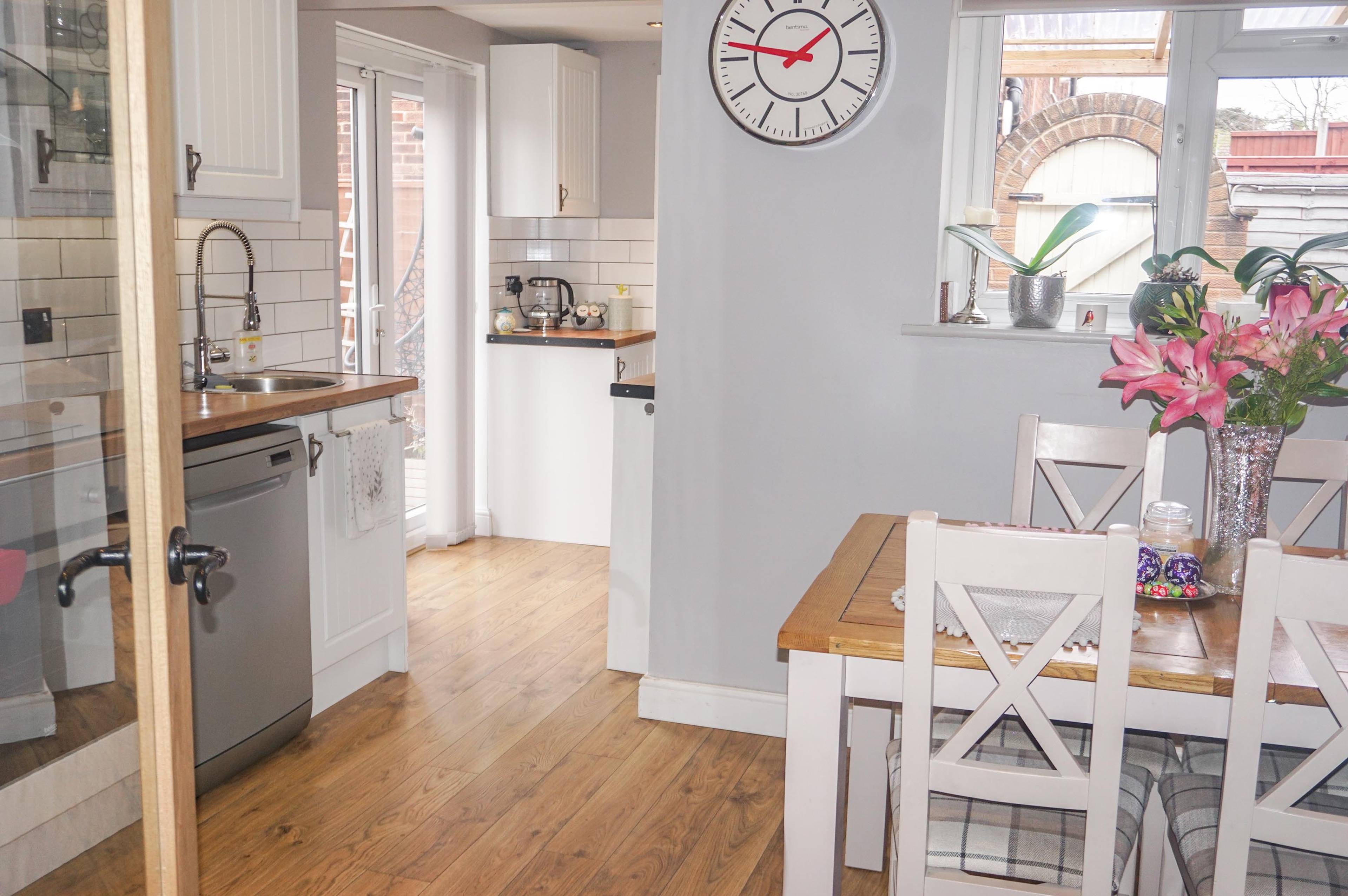 Kitchen/Breakfast
