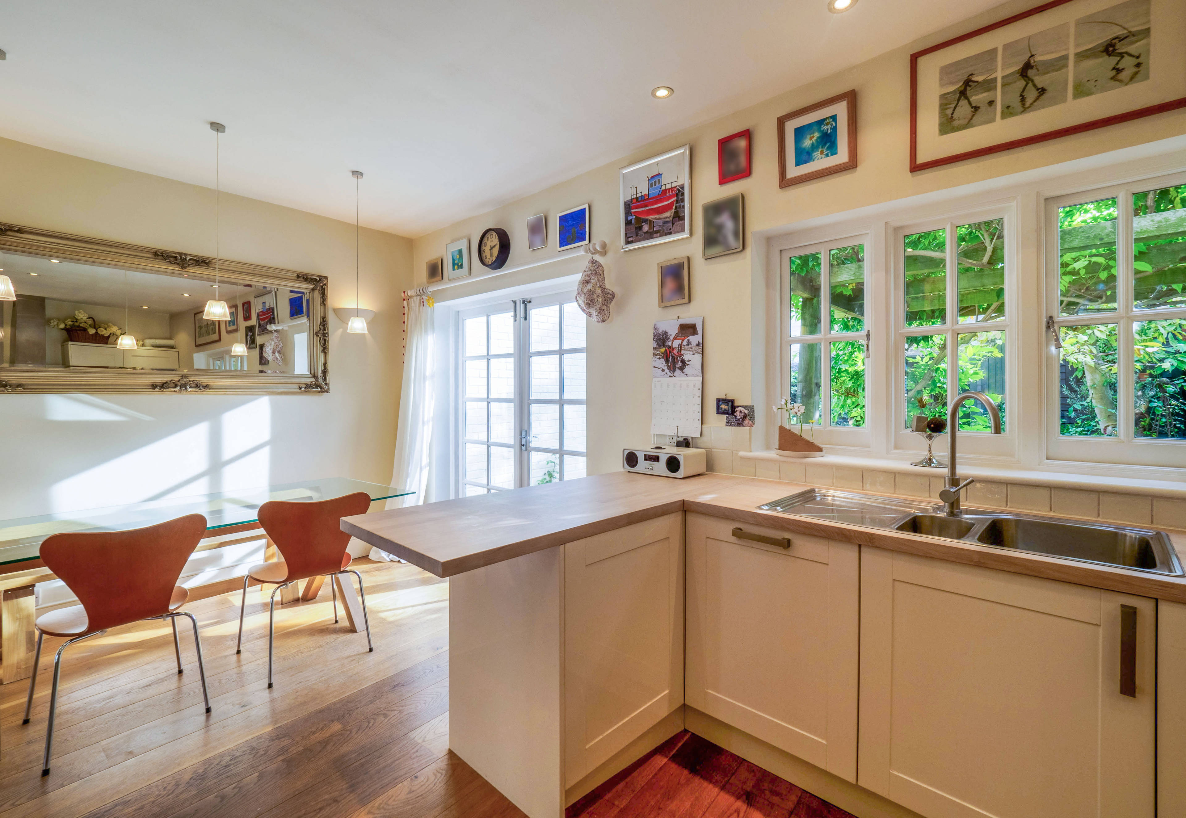 Kitchen/family Room