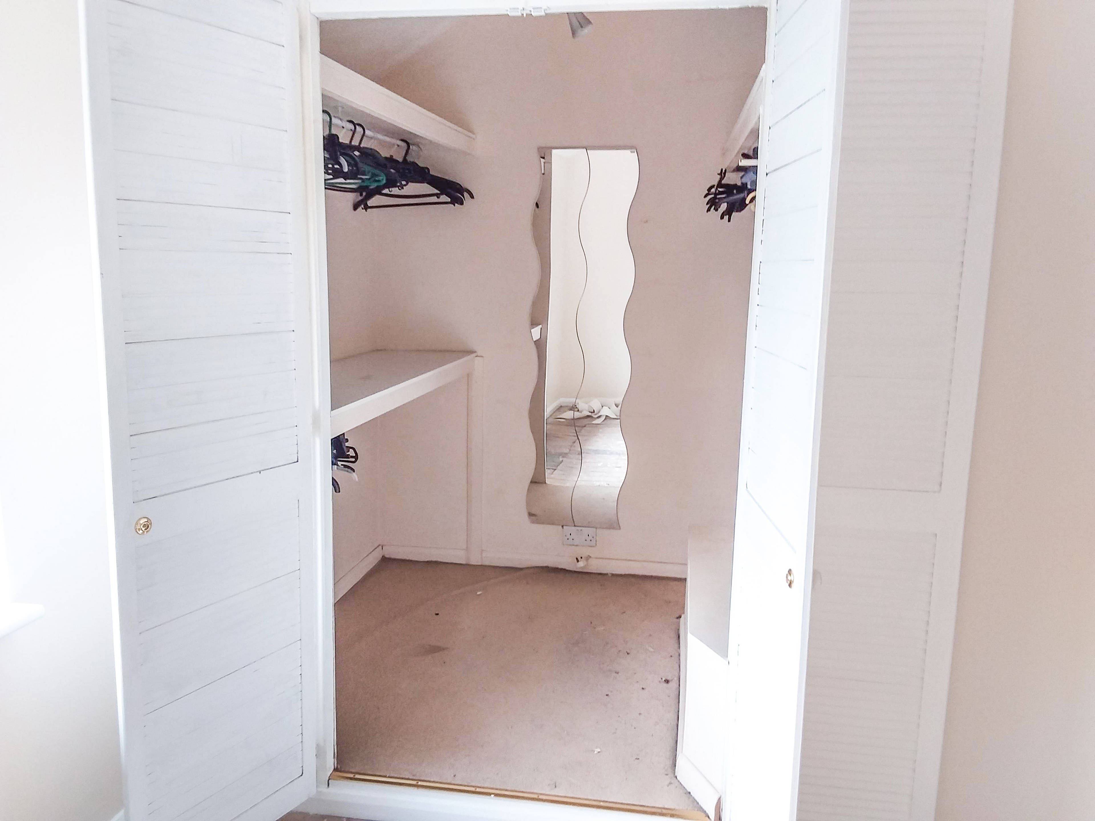 Walk-in Wardrobe