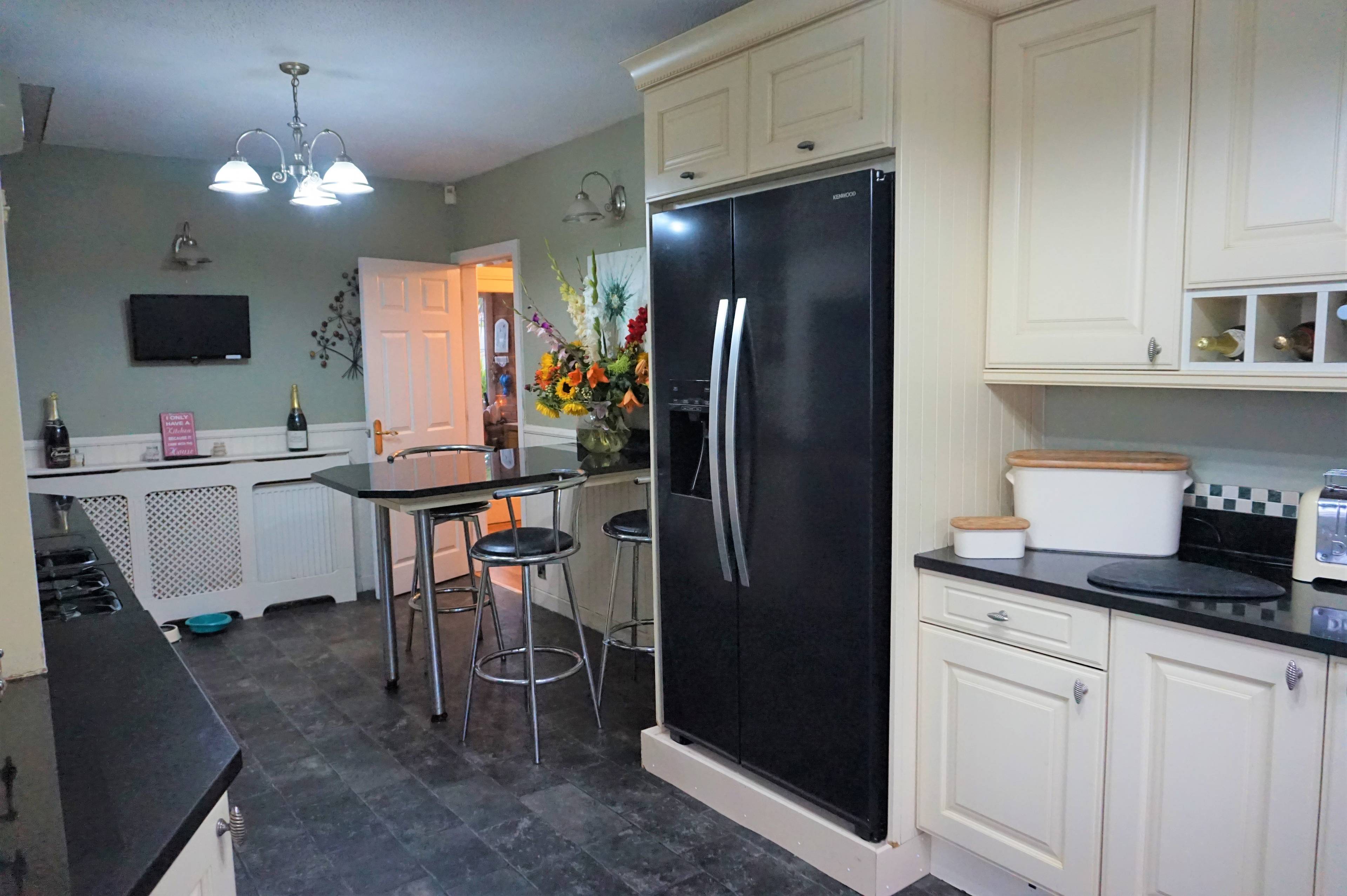 Kitchen/Breakfast