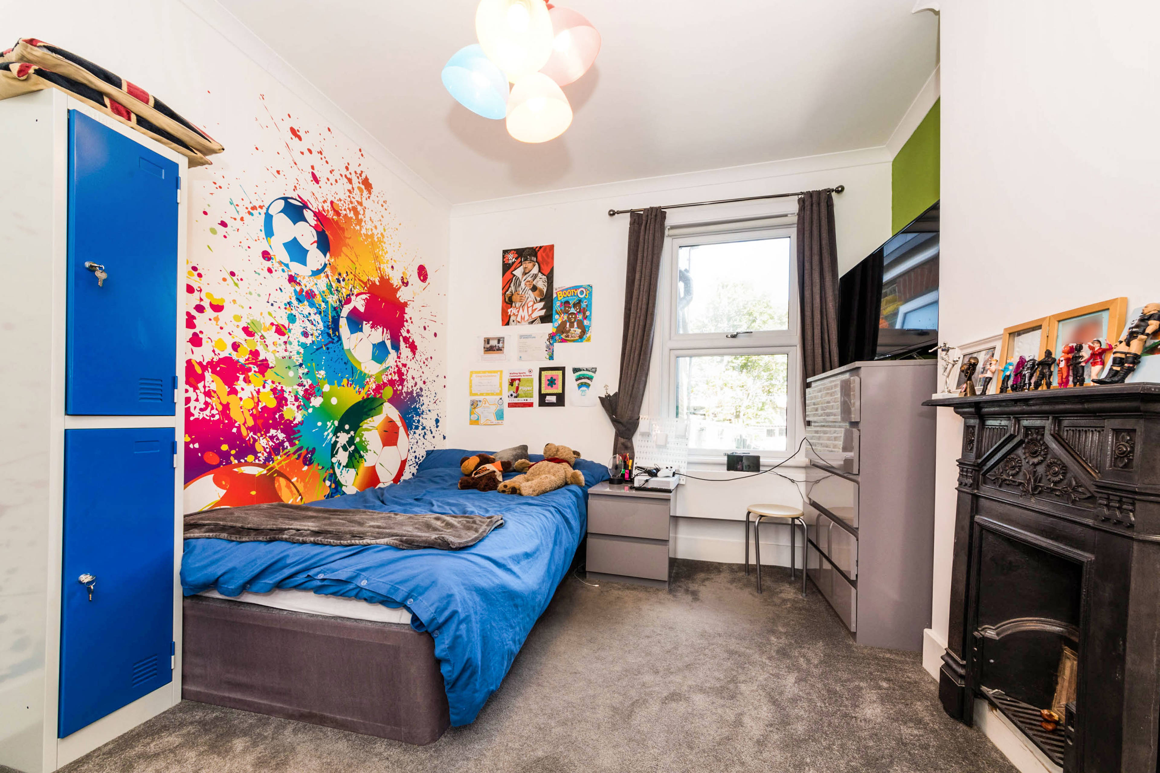 Bedroom
