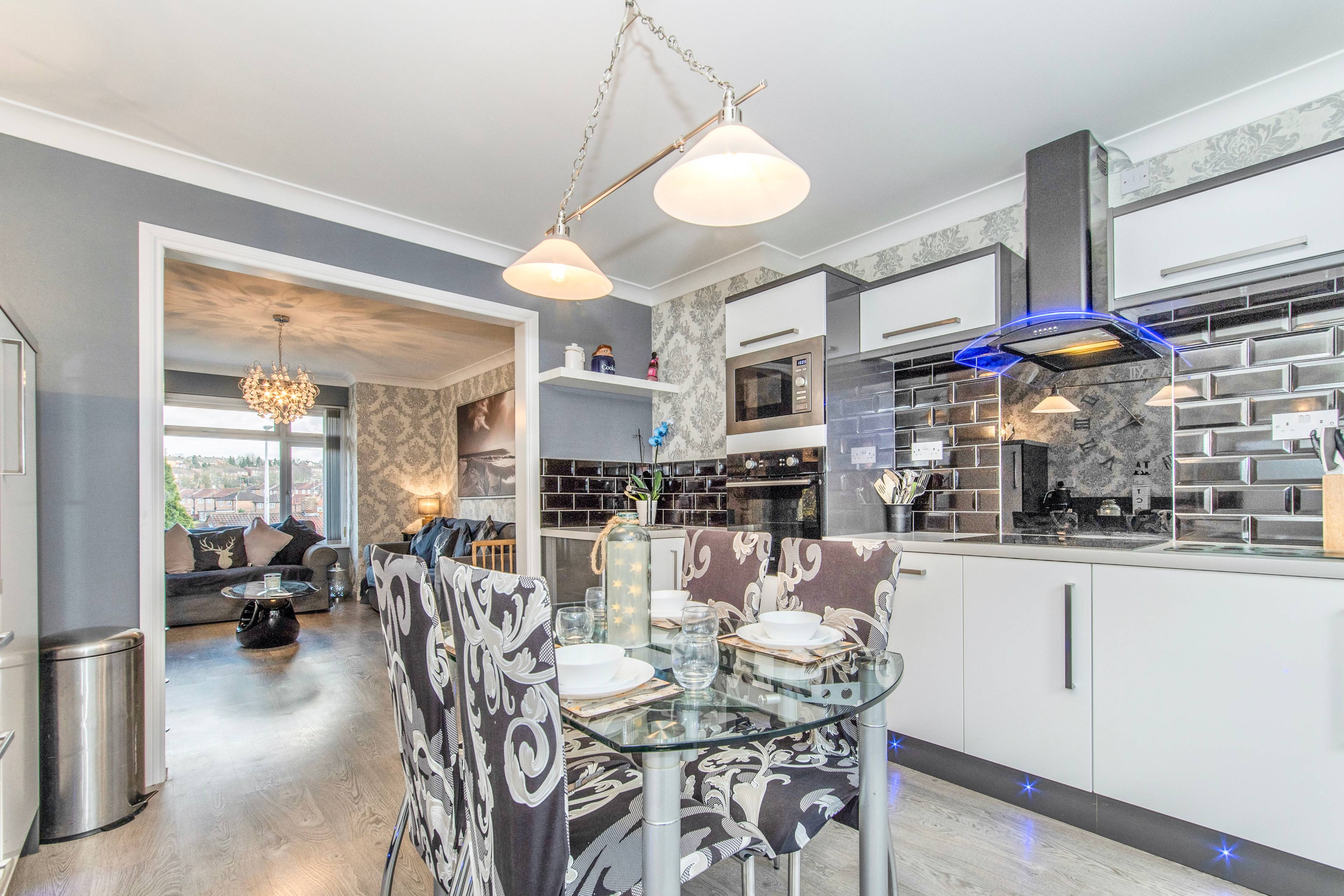 Kitchen/Breakfast