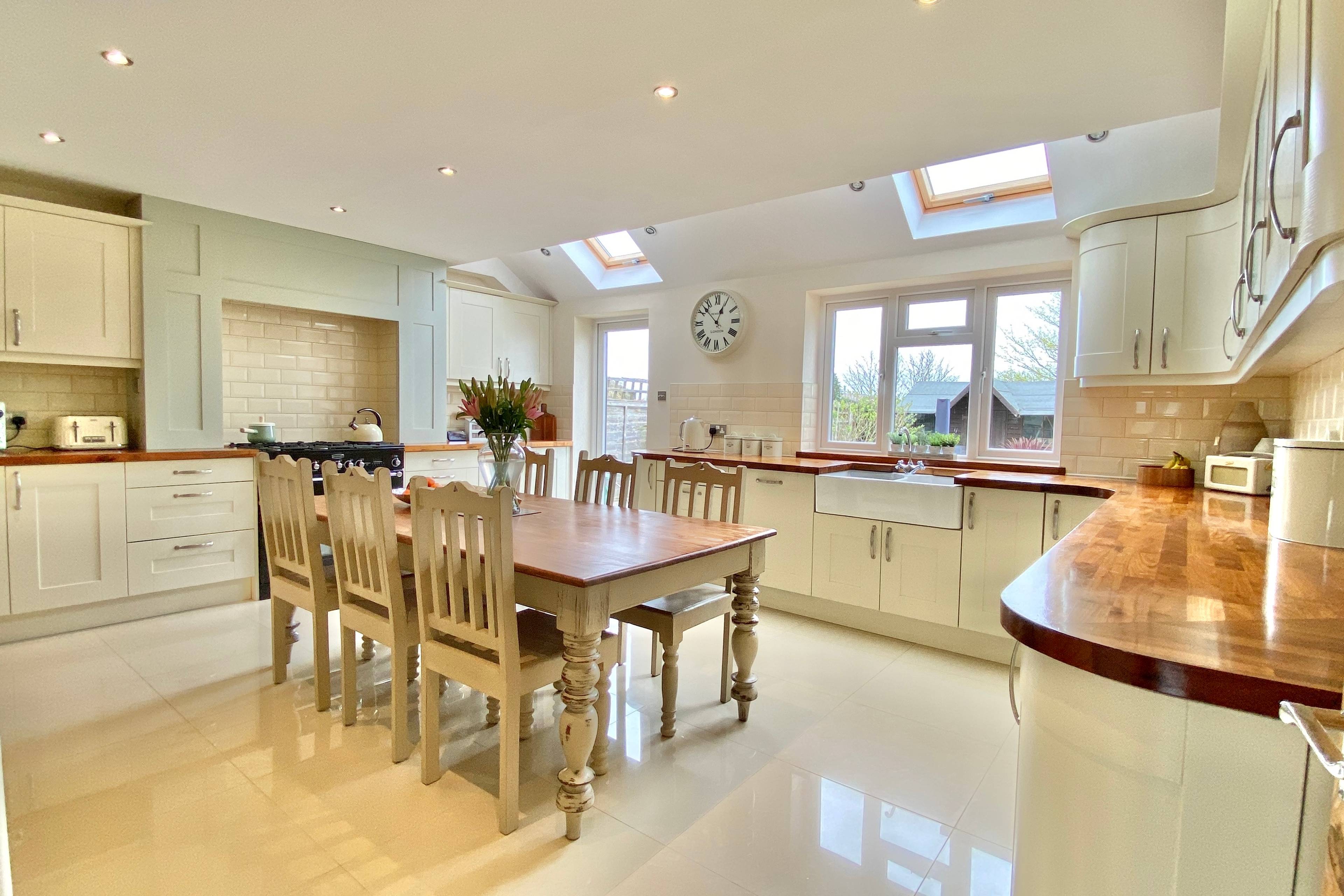 Kitchen/Breakfast