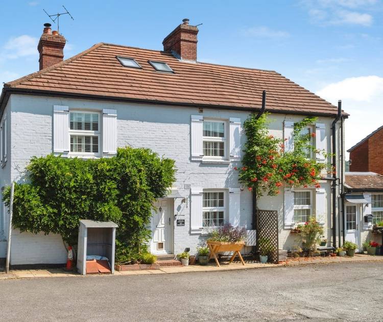 2 bedroom terraced house