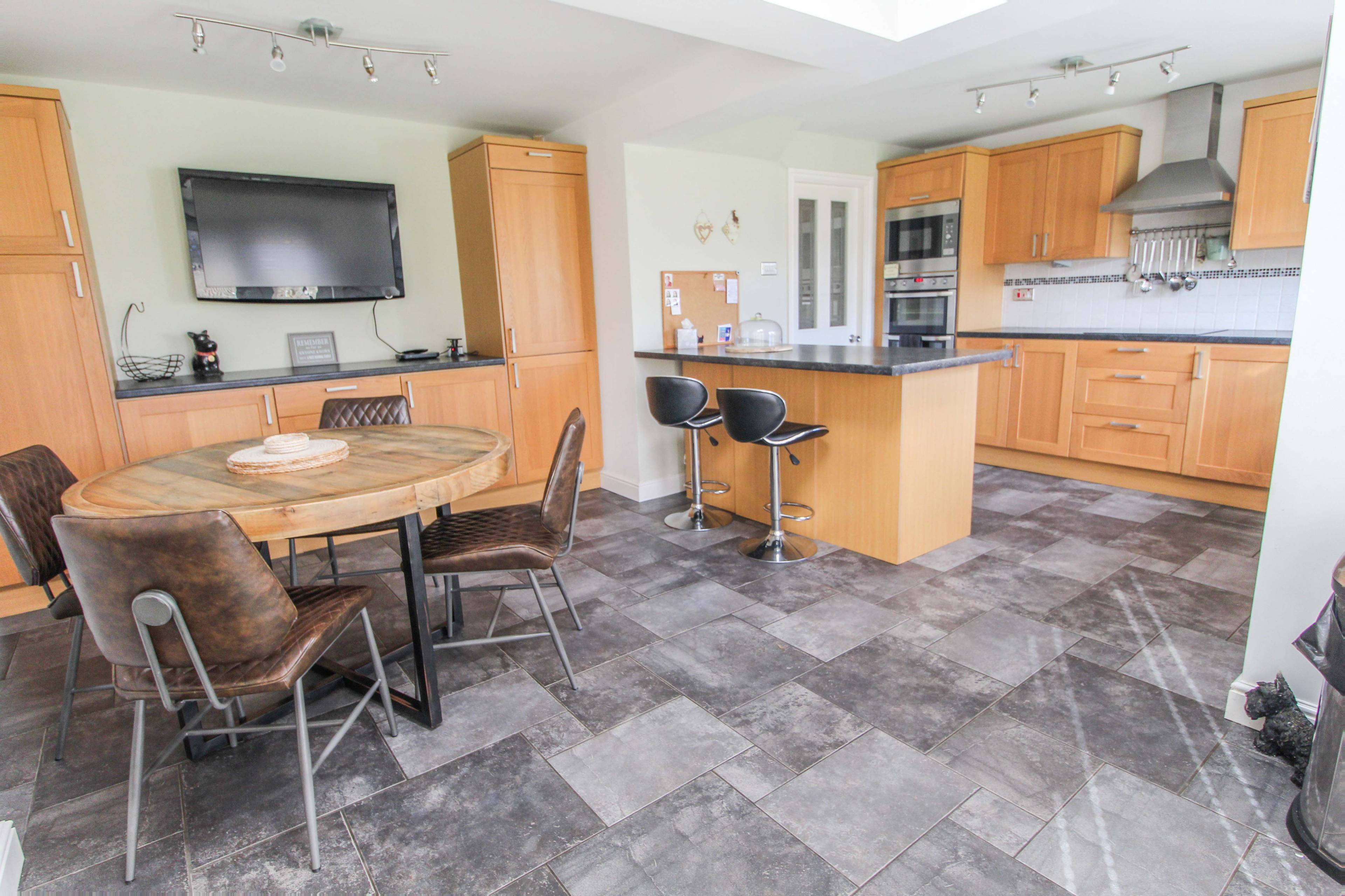 Kitchen/Family Room