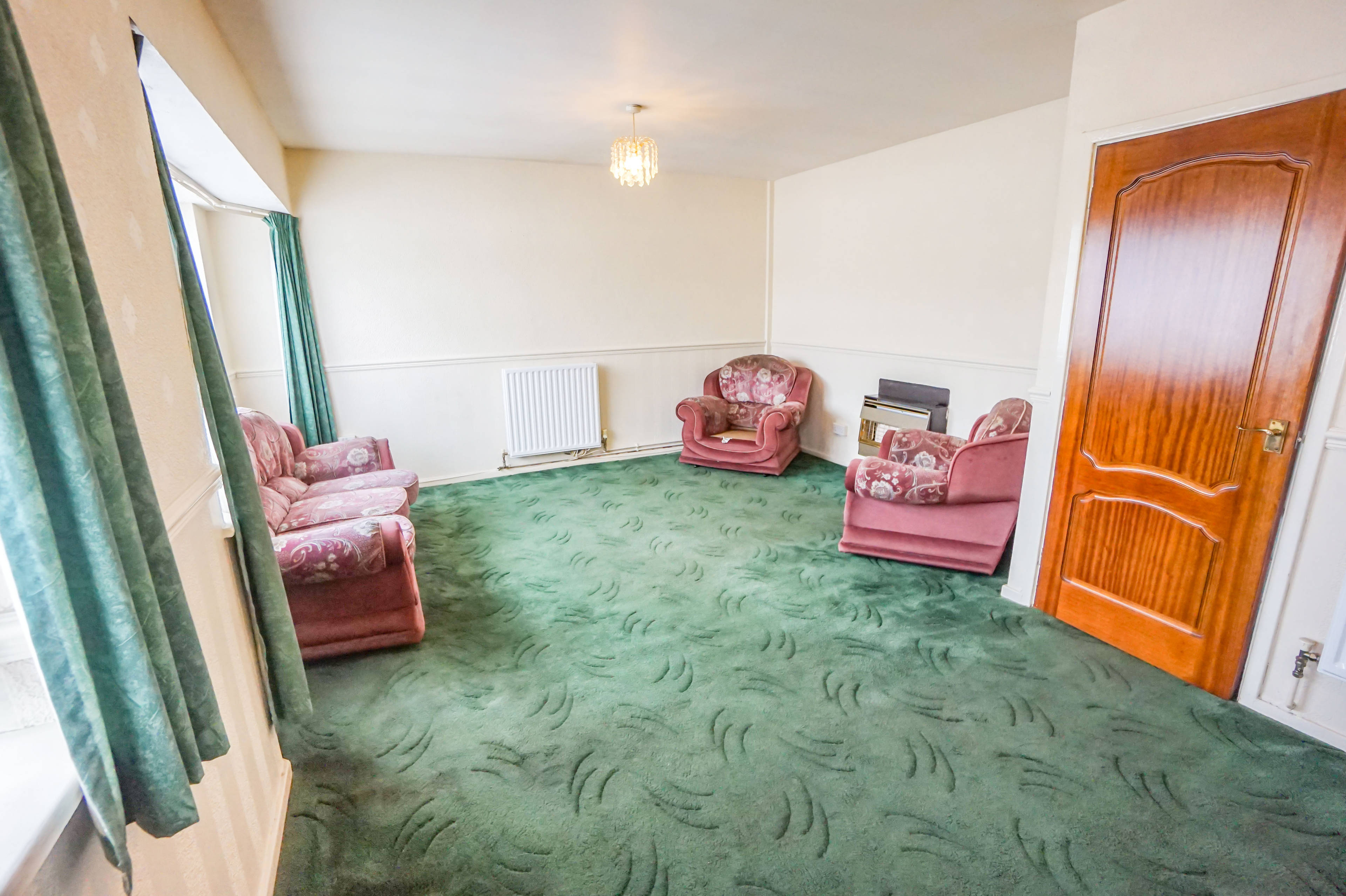 Lounge/Dining Room