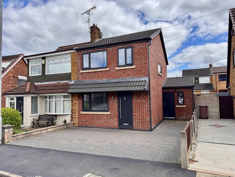 3 bedroom semi-detached house