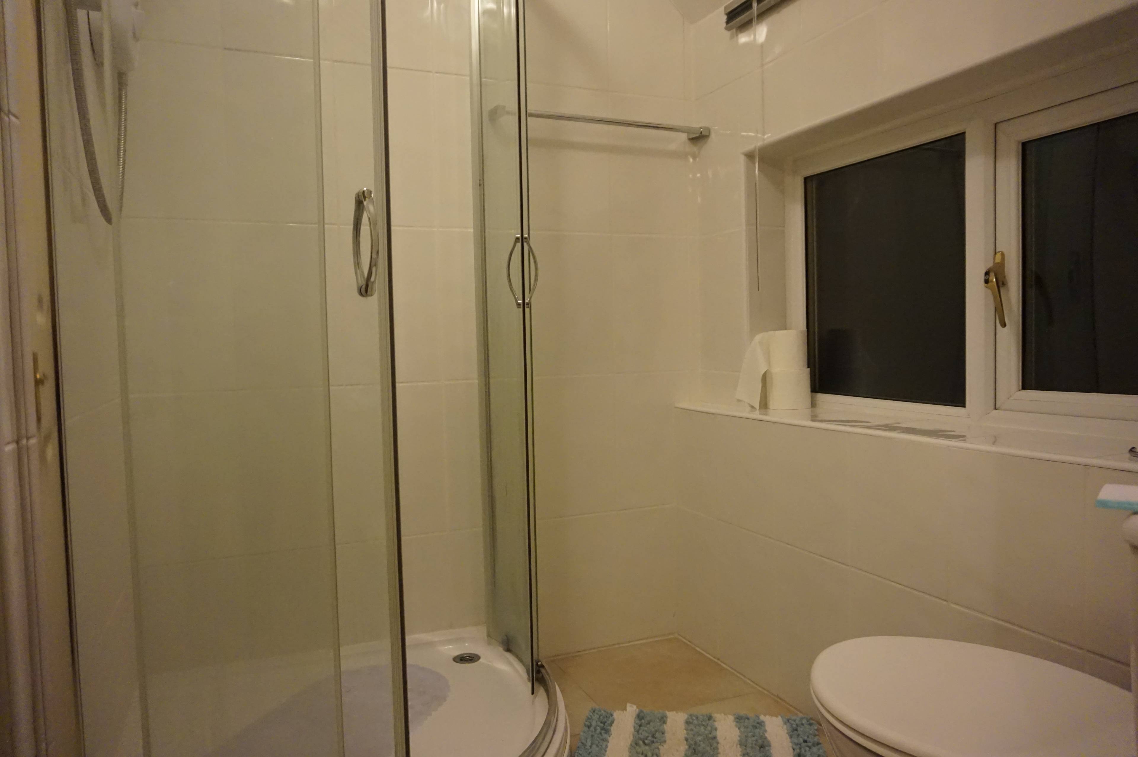 Master En-suite