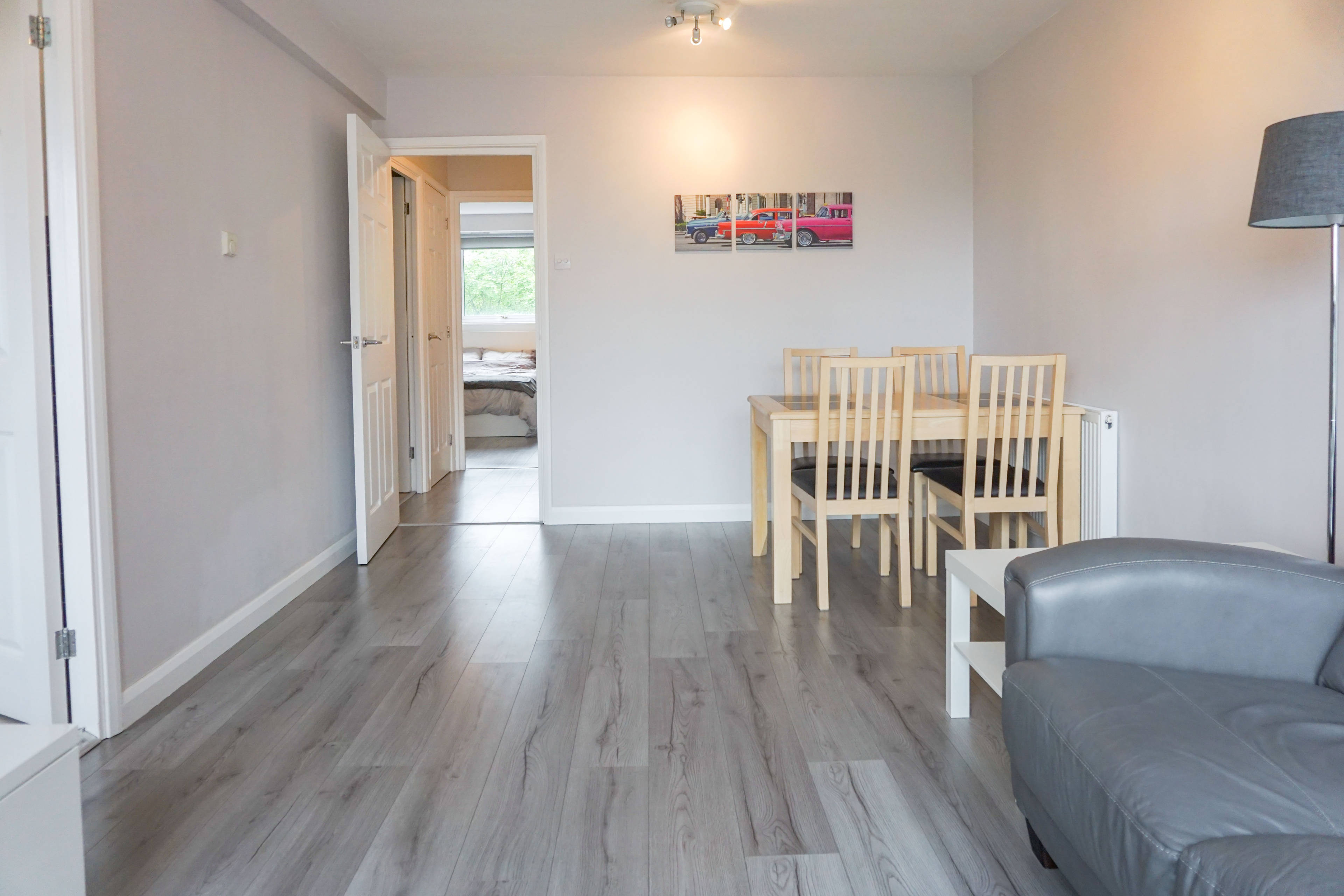 Lounge/Dining Room