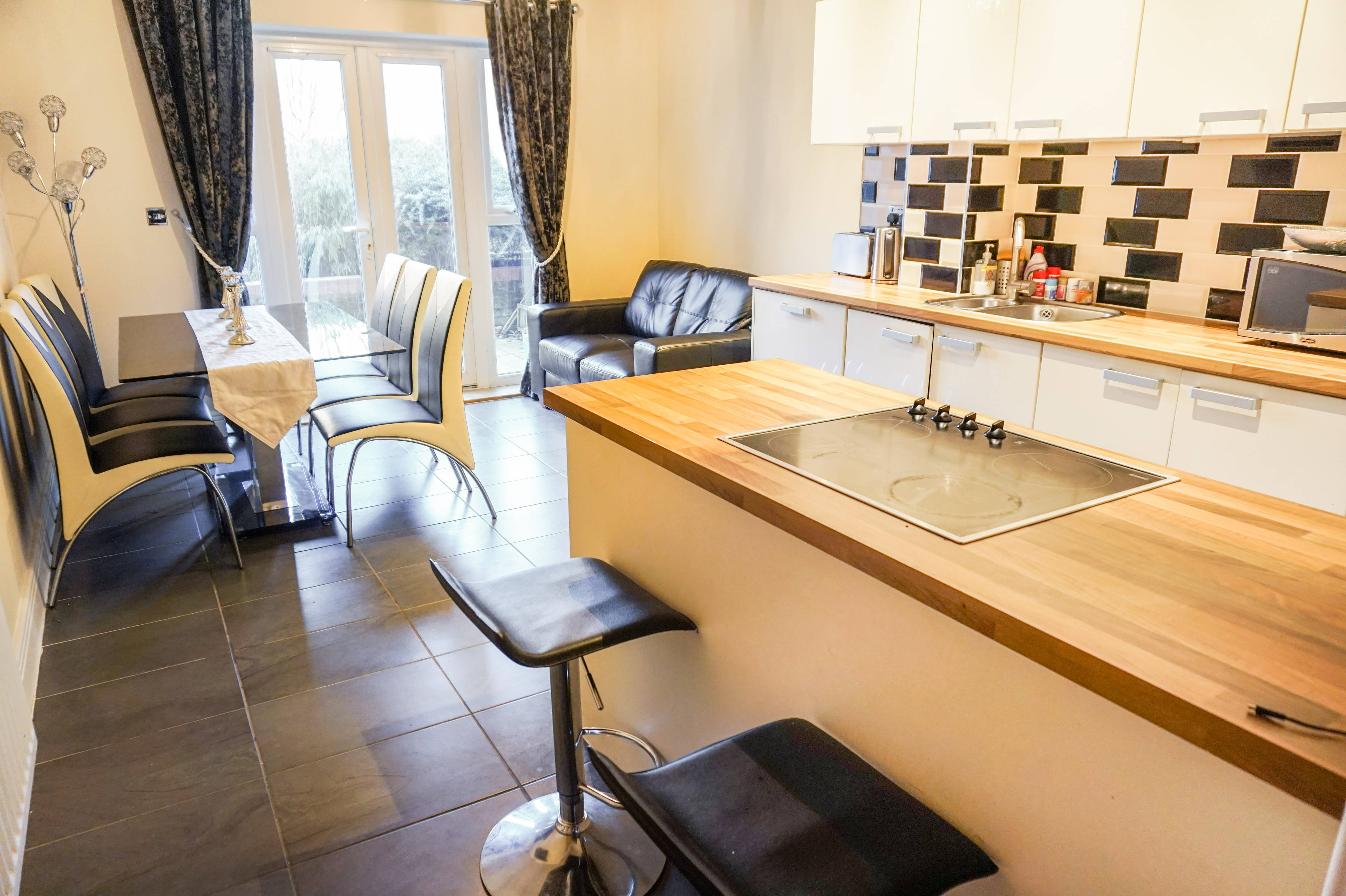 Kitchen/Dining Room