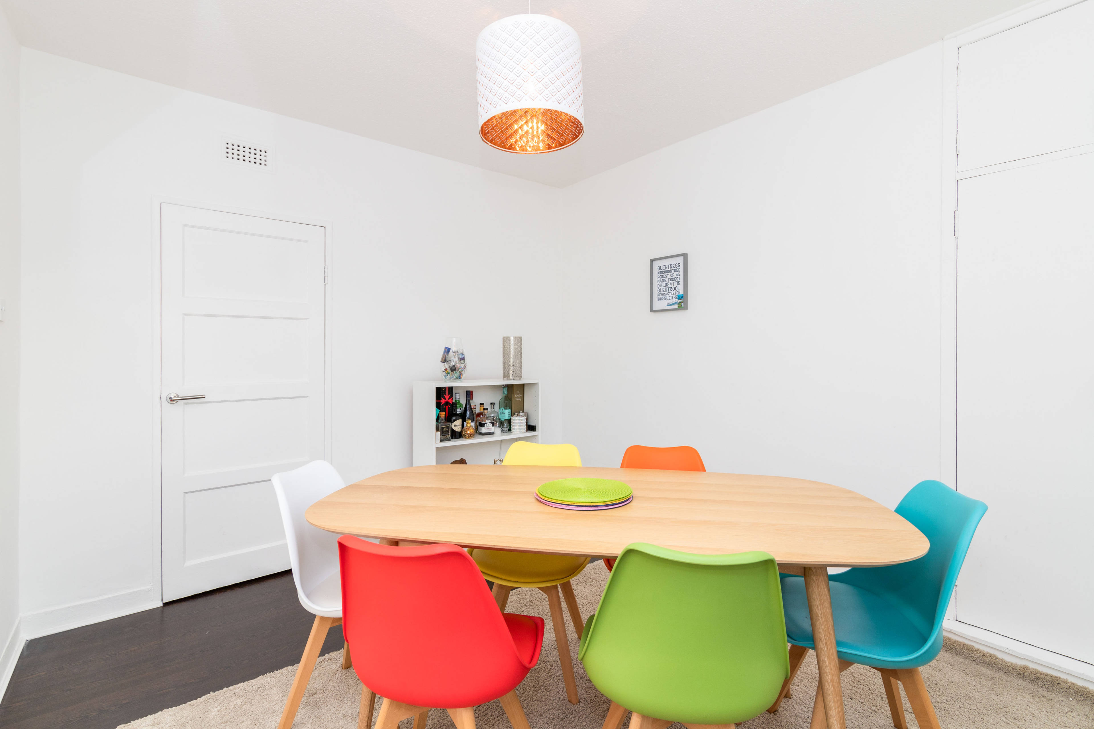 Bed 3 / Dining Room