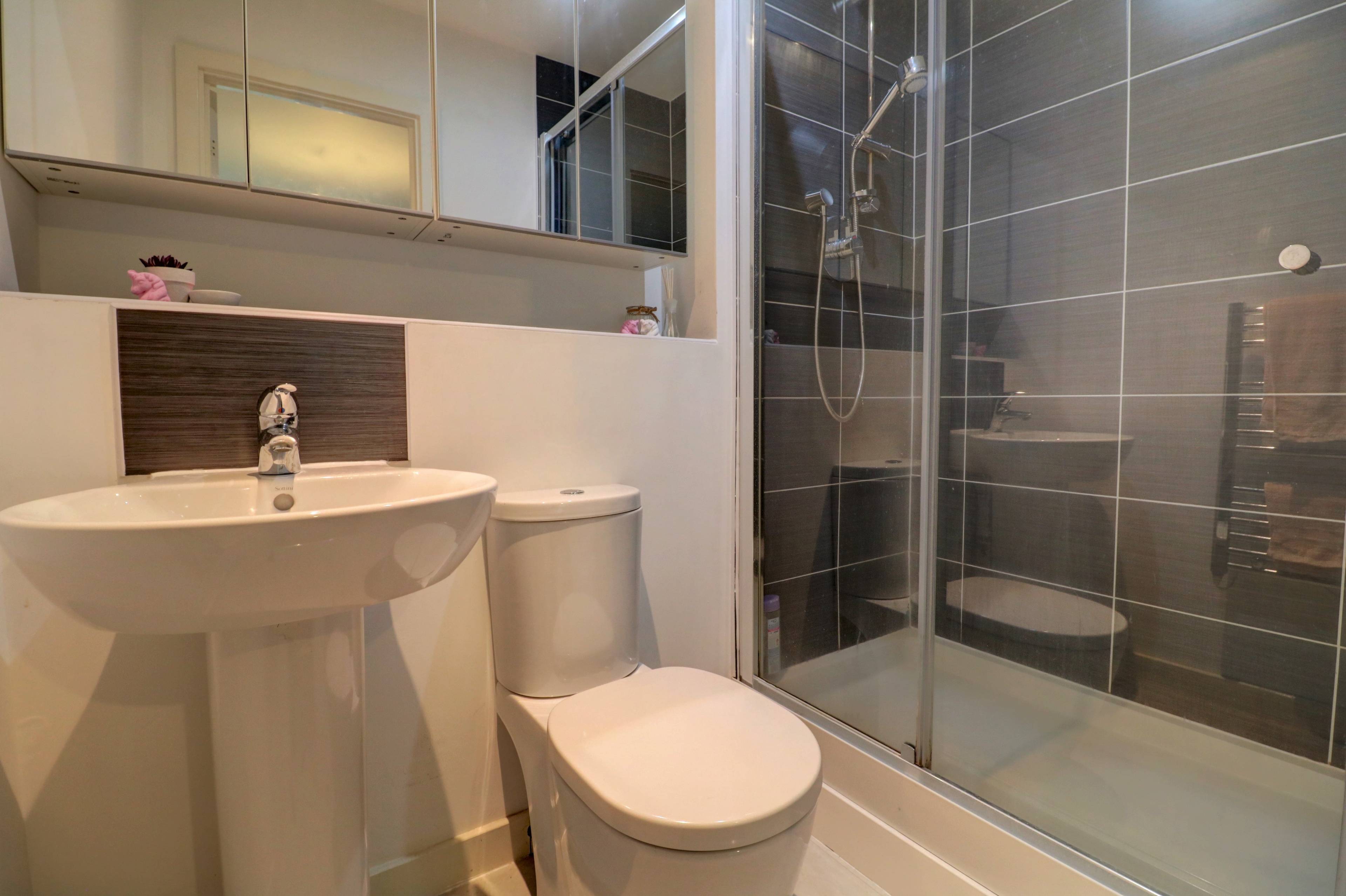 Master En-suite